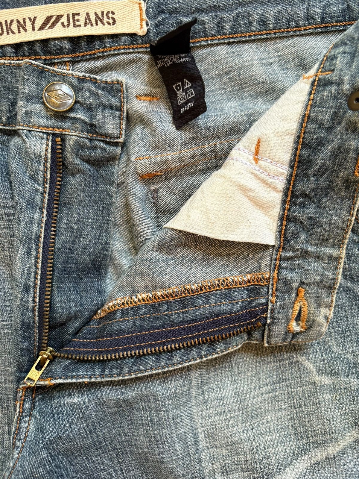 DKNY × Donna Karan Vintage DKNY Mud Wash Distressed Loose Baggy Jeans Size US 32 / EU 48 - 9 Thumbnail