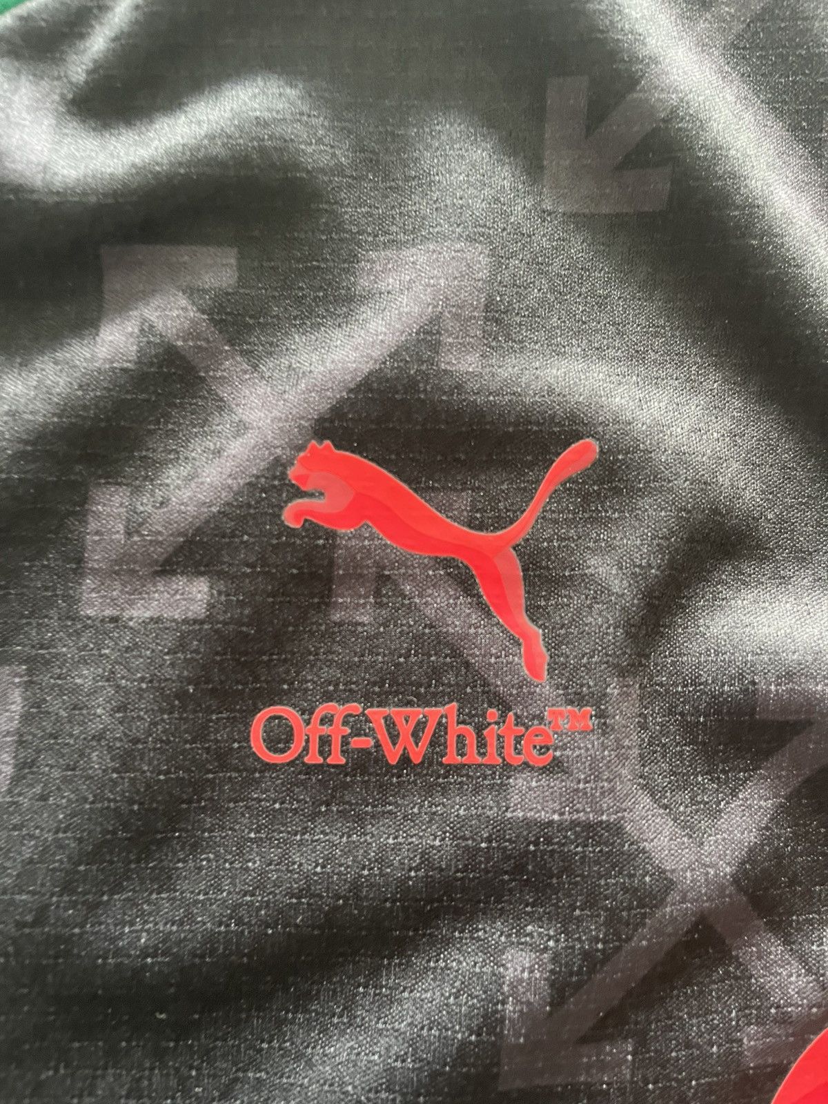 Off-White × Puma Puma x Off Whita AC Milan Size US L / EU 52-54 / 3 - 4 Thumbnail