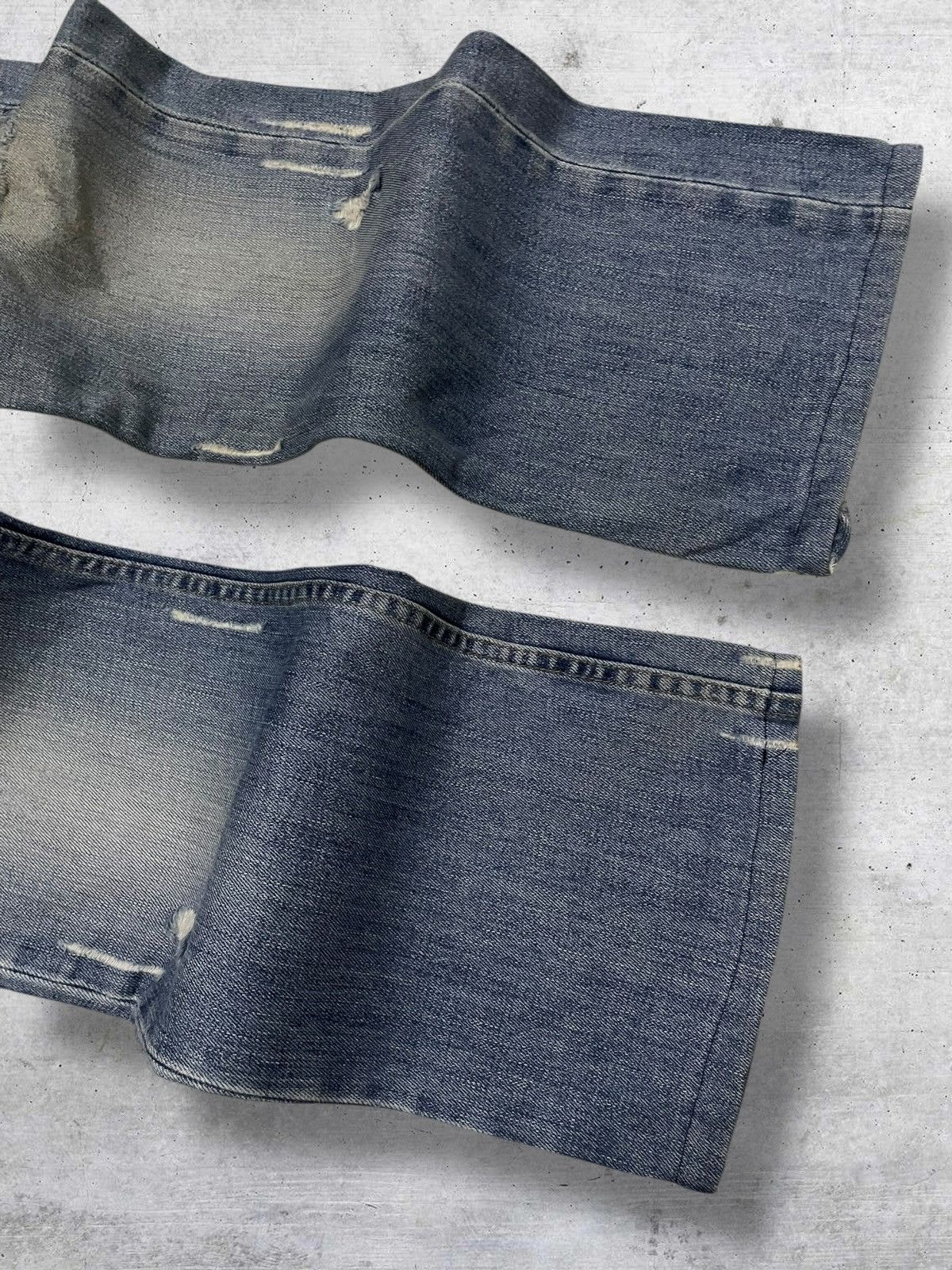 Armani Exchange VINTAGE OG ARMANI EXCHANGE 90S DESIGNER MUDWASH STYLE DENIM Size US 30 / EU 46 - 5 Thumbnail