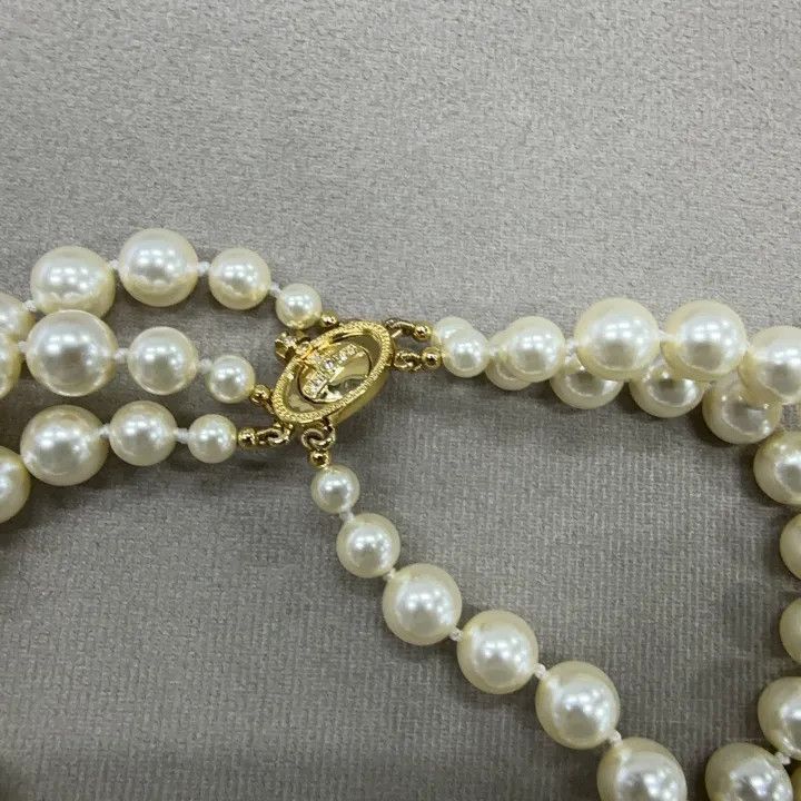 Vivienne Westwood Vivienne Westwood Three Row Pearl Bas Relief Choker -2507 Size ONE SIZE - 4 Thumbnail