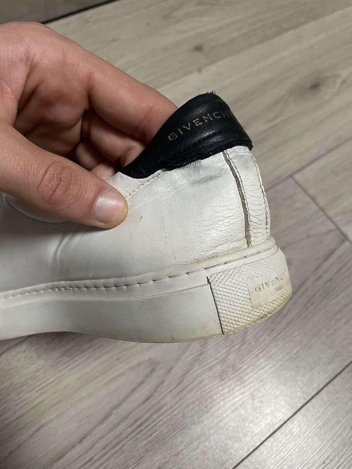 Givenchy Givenchy Urban Street Low White Leather Sneakers Size US 9.5 / EU 42-43 - 18 Thumbnail