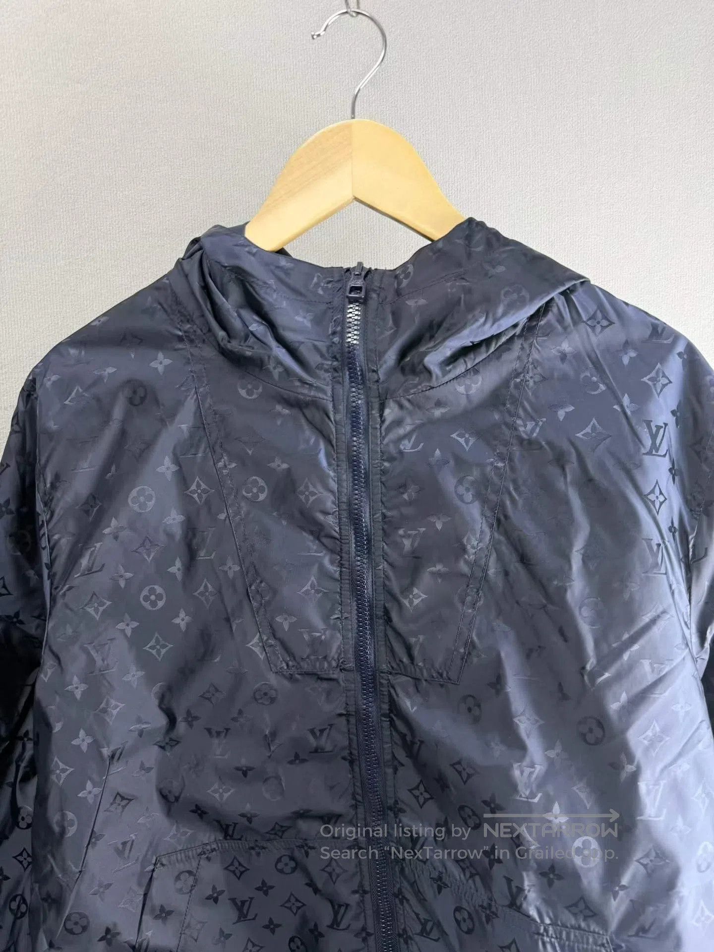Louis Vuitton Louis Vuitton Deep Blue Pin Full Print Two-Sided Wearable Size US S / EU 44-46 / 1 - 5 Thumbnail
