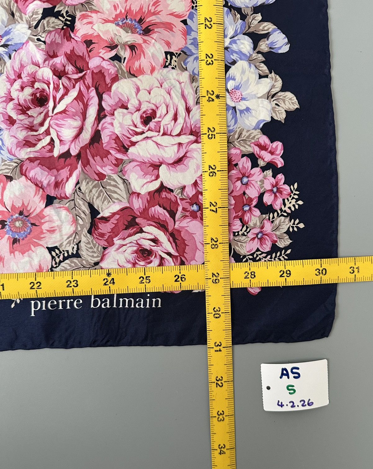Pierre Balmain Pierre Balmain Floral Pattern Silk Scarf Size ONE SIZE - 12 Thumbnail