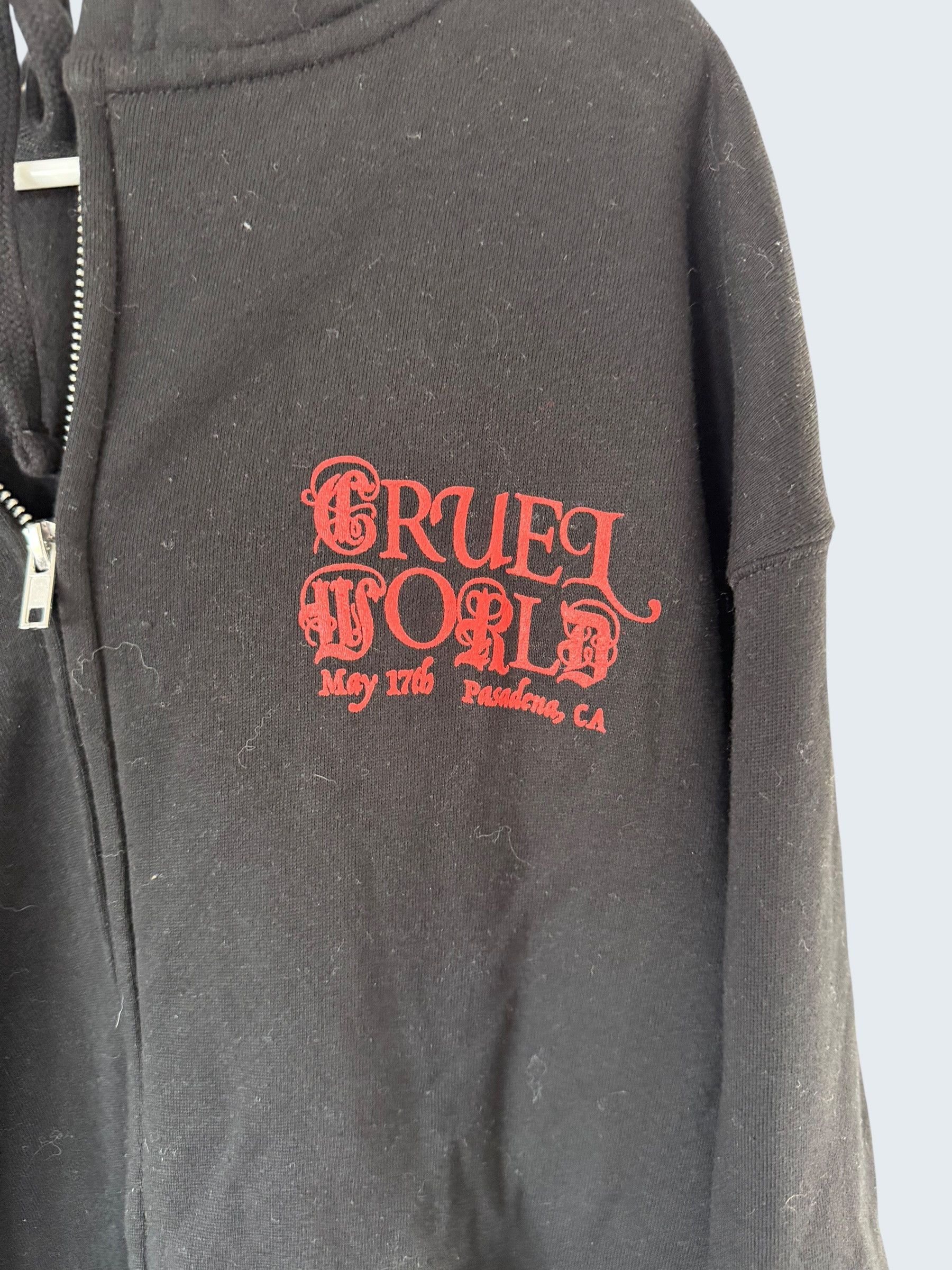 Other Cruel World 2025 Hoodie – Post Punk / Goth Festival Merch Size US L / EU 52-54 / 3 - 1 Thumbnail
