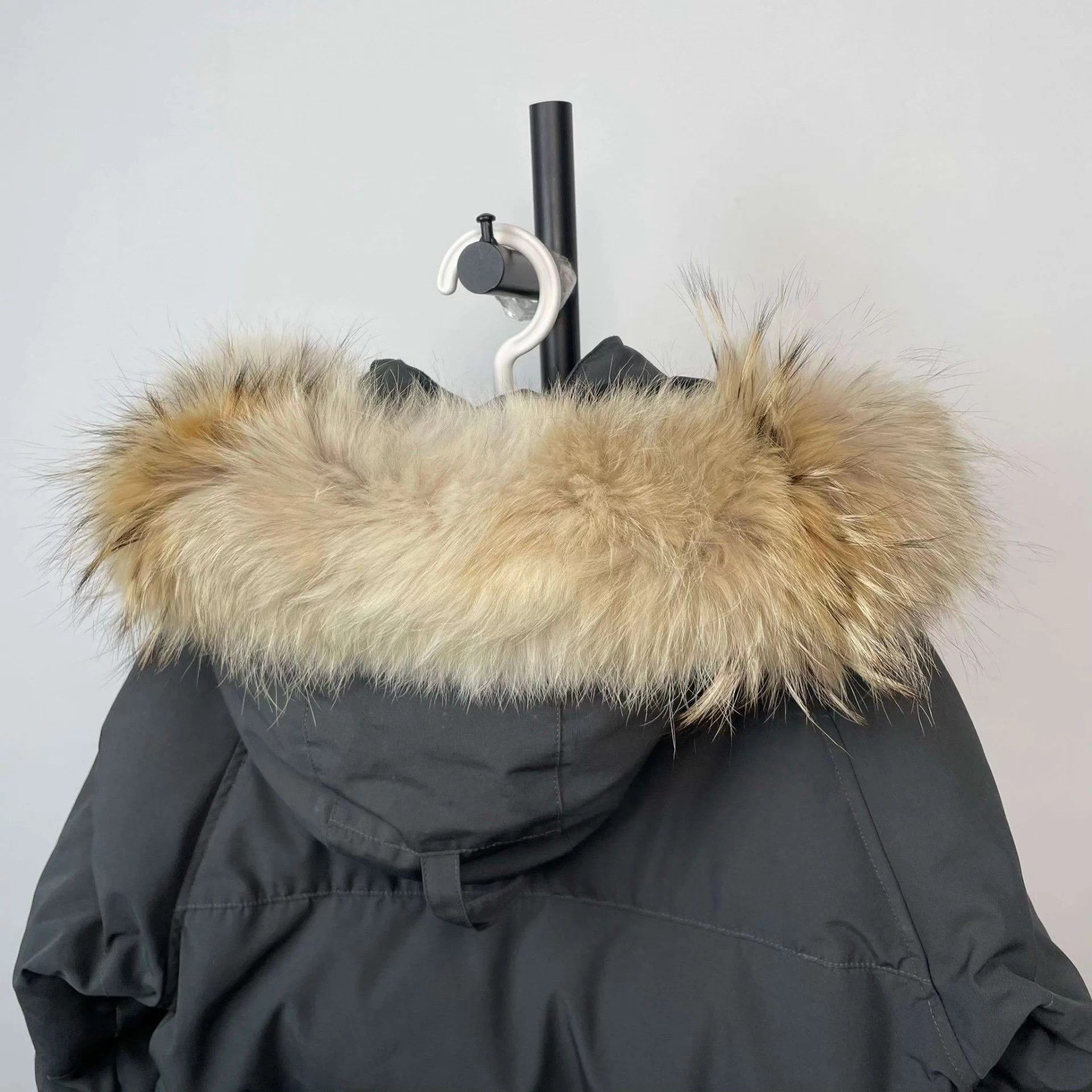 Canada Goose Canada Goose women's S gray long down coat Size S / US 4 / IT 40 - 3 Thumbnail