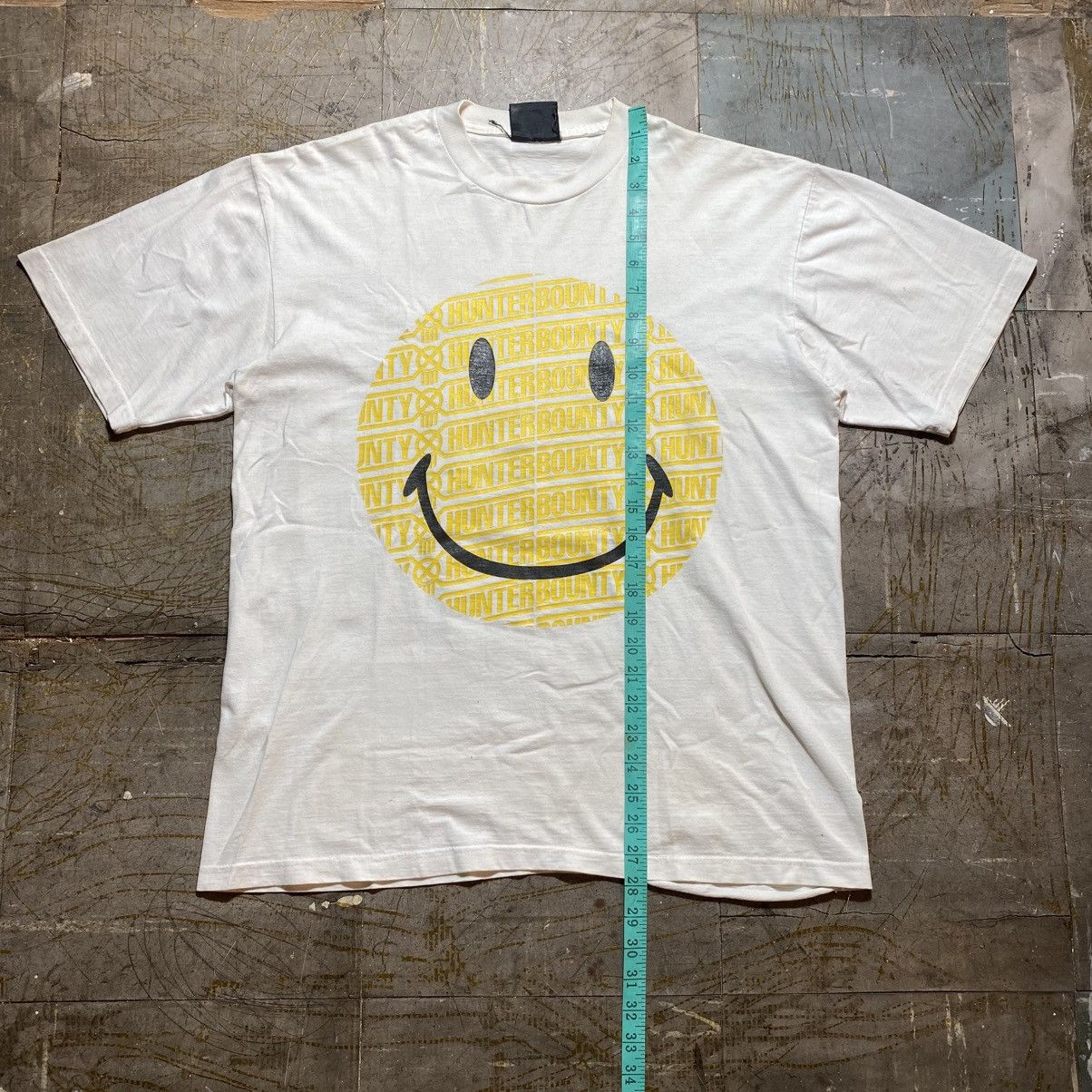Bounty Hunter × Vintage Vintage Bounty Hunter Smiley Logo Tee Size US L / EU 52-54 / 3 - 12 Thumbnail