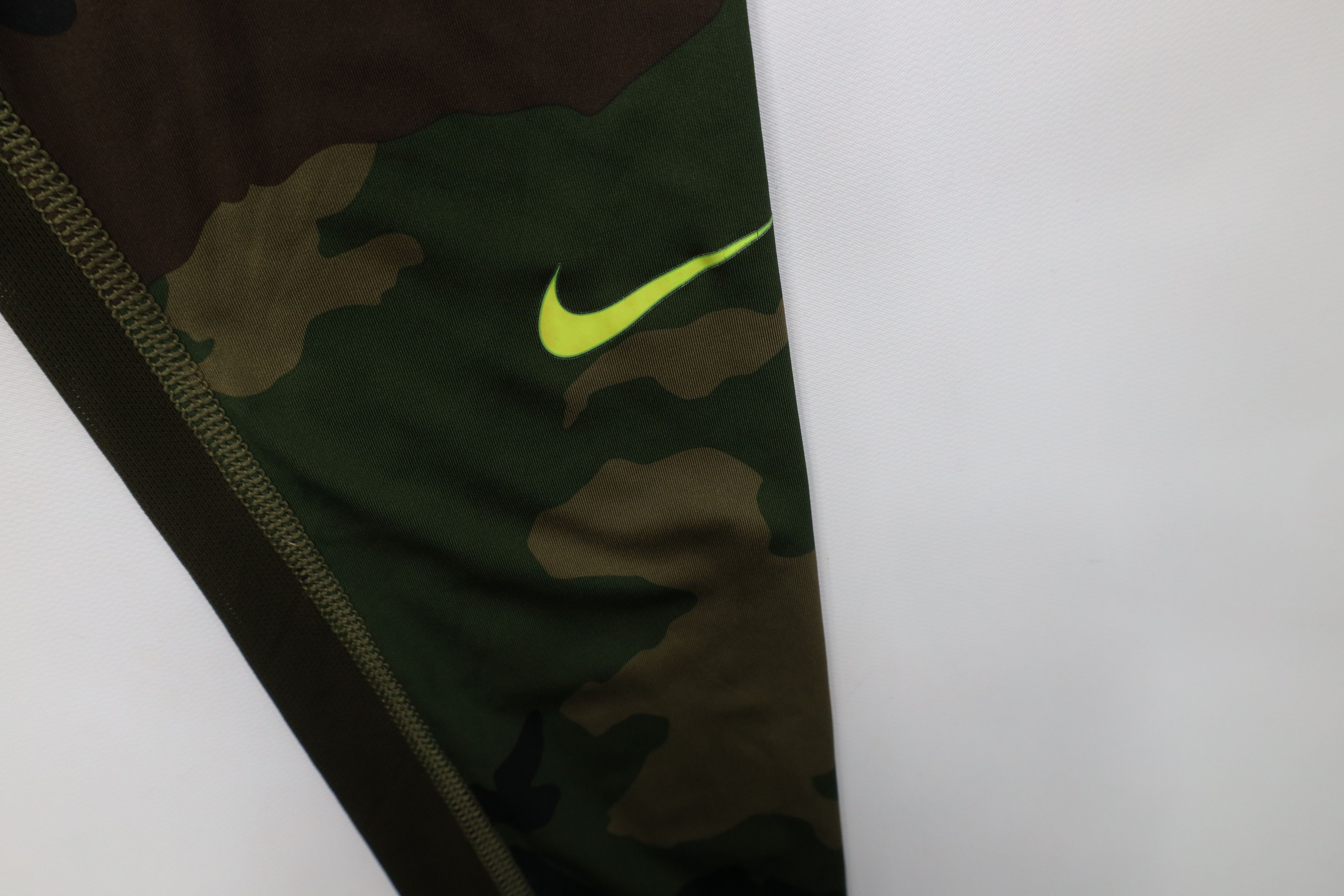 Nike Vintage Nike Pro Combat Compression Camouflage Tights Pants Size US 36 / EU 52 - 5 Thumbnail