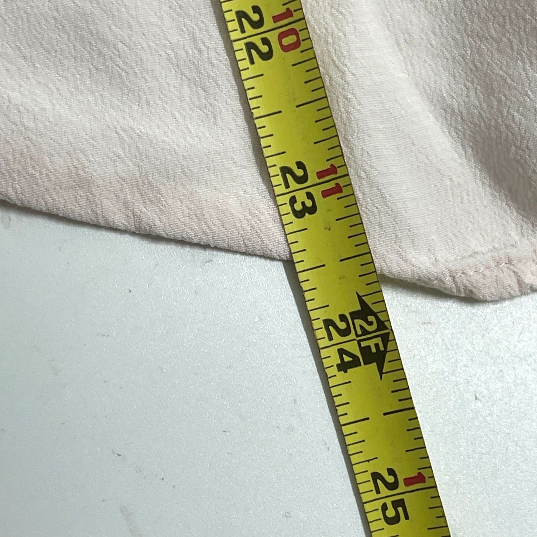 Loft LOFT Blouse Shirt Women Regular Size L Pink Short Sleeve Office Minimalist Coquette 21" Pit to Pit 23.5" Length Pullover Size L / US 10 / IT 46 - 6 Thumbnail