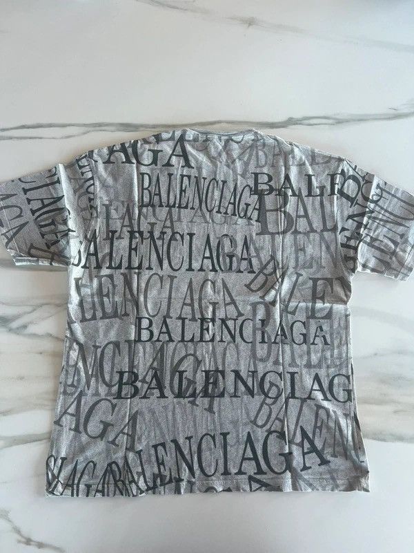 Balenciaga Balenciaga monogram t shirt Size US XS / EU 42 / 0 - 2 Thumbnail
