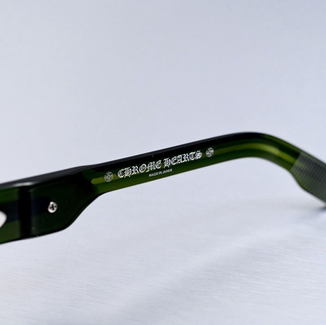Chrome Hearts CHROME HEARTS GIRTH QUAKE DARK OLIVE SUNGLASSES Size ONE SIZE - 4 Thumbnail