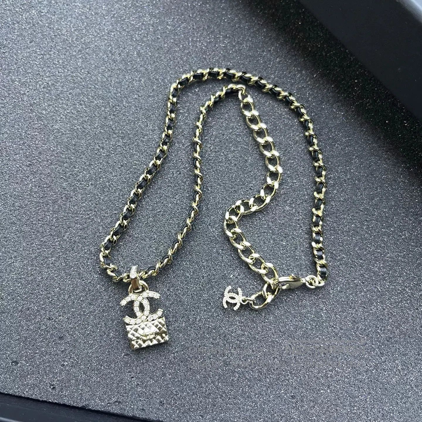 Chanel Chanel Gold Double C Bag Pendant Necklace. Size ONE SIZE - 1 Thumbnail