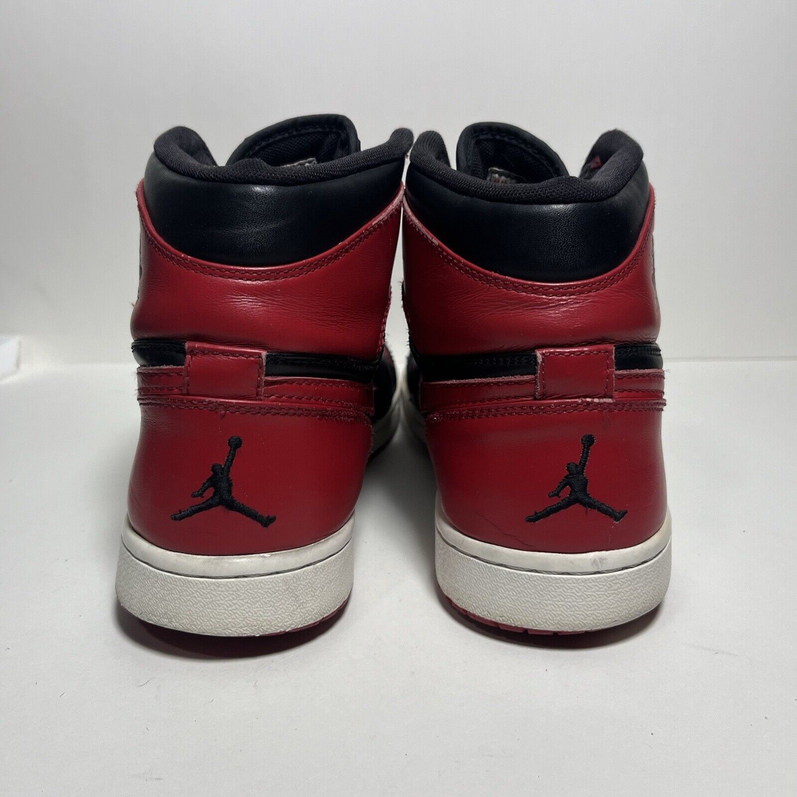 Jordan Brand Size 12 - Air Jordan 1 Retro DMP Chicago Bulls Bred Banned Size US 12 / EU 45 - 5 Thumbnail