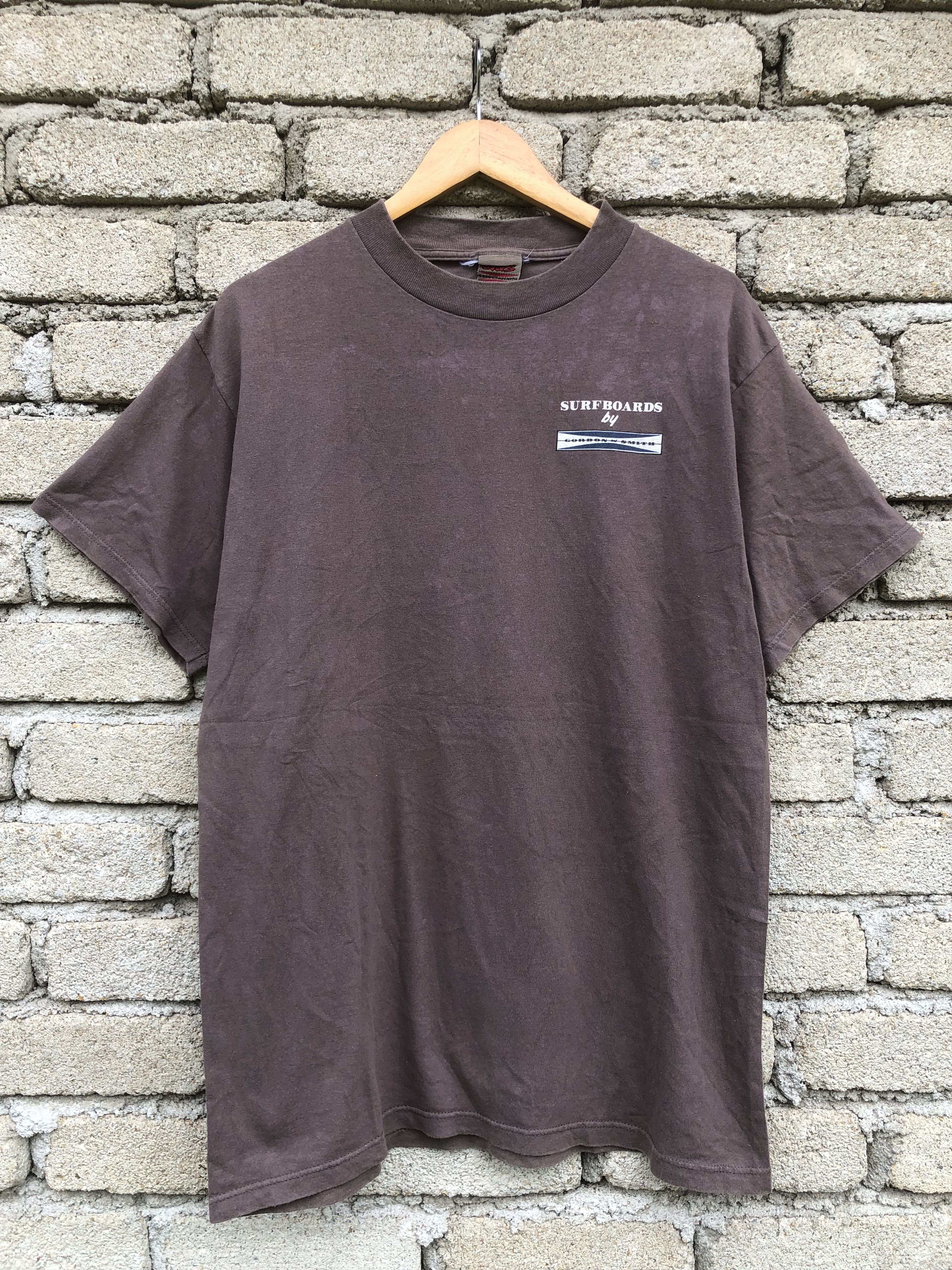 Vintage Vintage Sunfaded Y2K Gordon & Smith Surfboads Tee Size US L / EU 52-54 / 3 - 4 Thumbnail