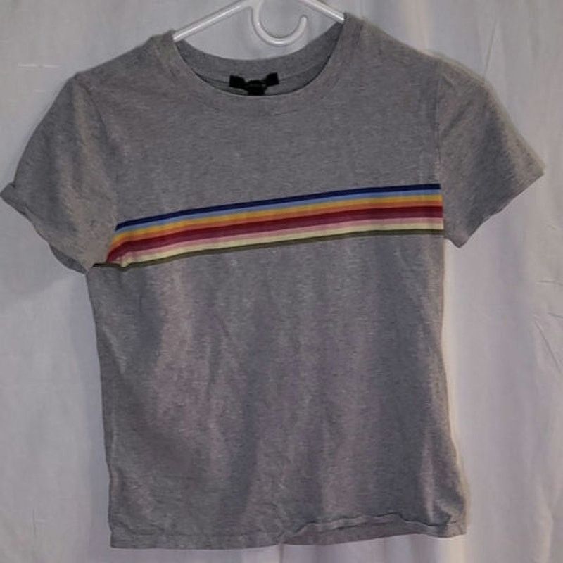 Forever 21 Forever 21 Gray Rainbow Stripe Short Sleeve Crop Tee Size M Size M / US 6-8 / IT 42-44 - 1 Thumbnail