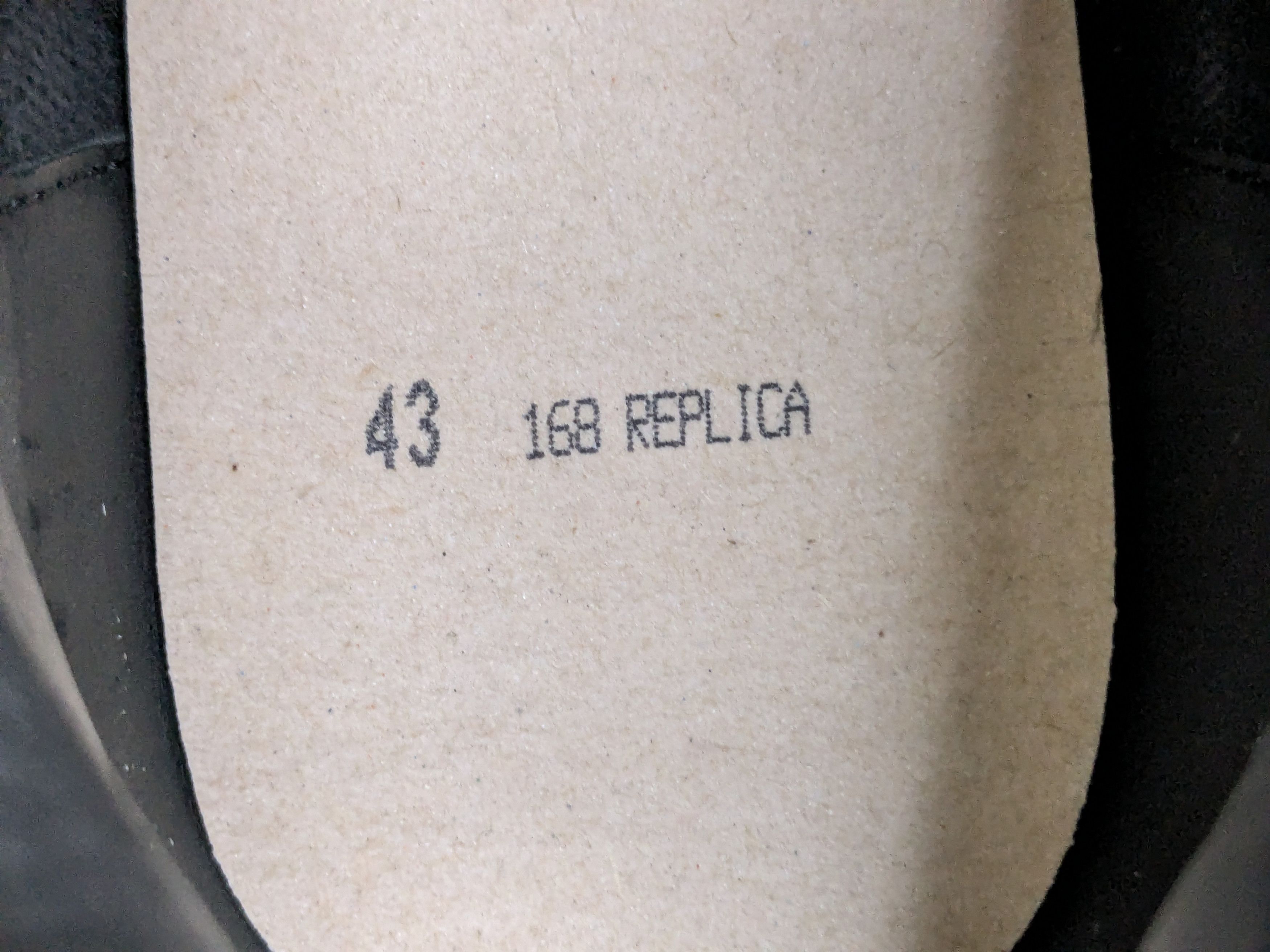 Maison Margiela Maison Margiela Replica GAT Black 10 43 Low Tops Size US 10 / EU 43 - 9 Thumbnail