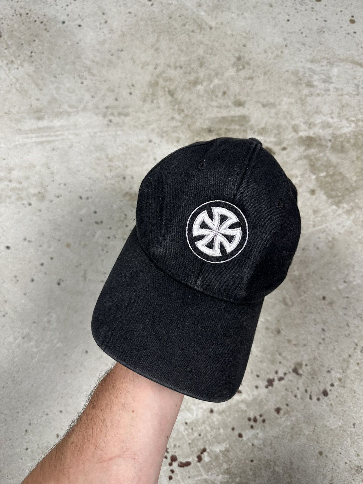 Independent Truck Co. Vintage Y2K Independent Truck Co Black Big Logo Hat Size ONE SIZE - 2 Thumbnail