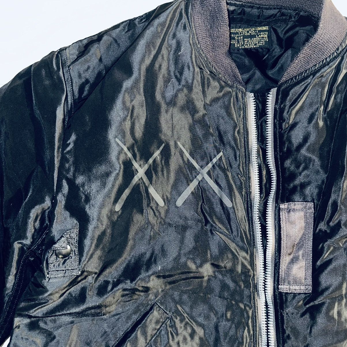 Gallery1950 × Kaws Original Fake MA 1 L / Resonate Good Enough x G1950 x KAWS Size US L / EU 52-54 / 3 - 3 Thumbnail