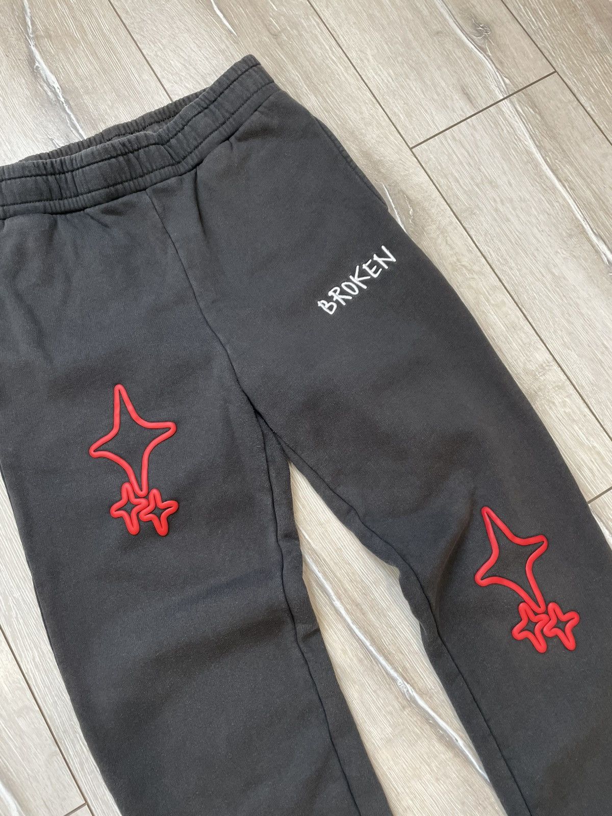 Broken Planet Broken Planet Market sweatpants size S Size US 30 / EU 46 - 2 Thumbnail