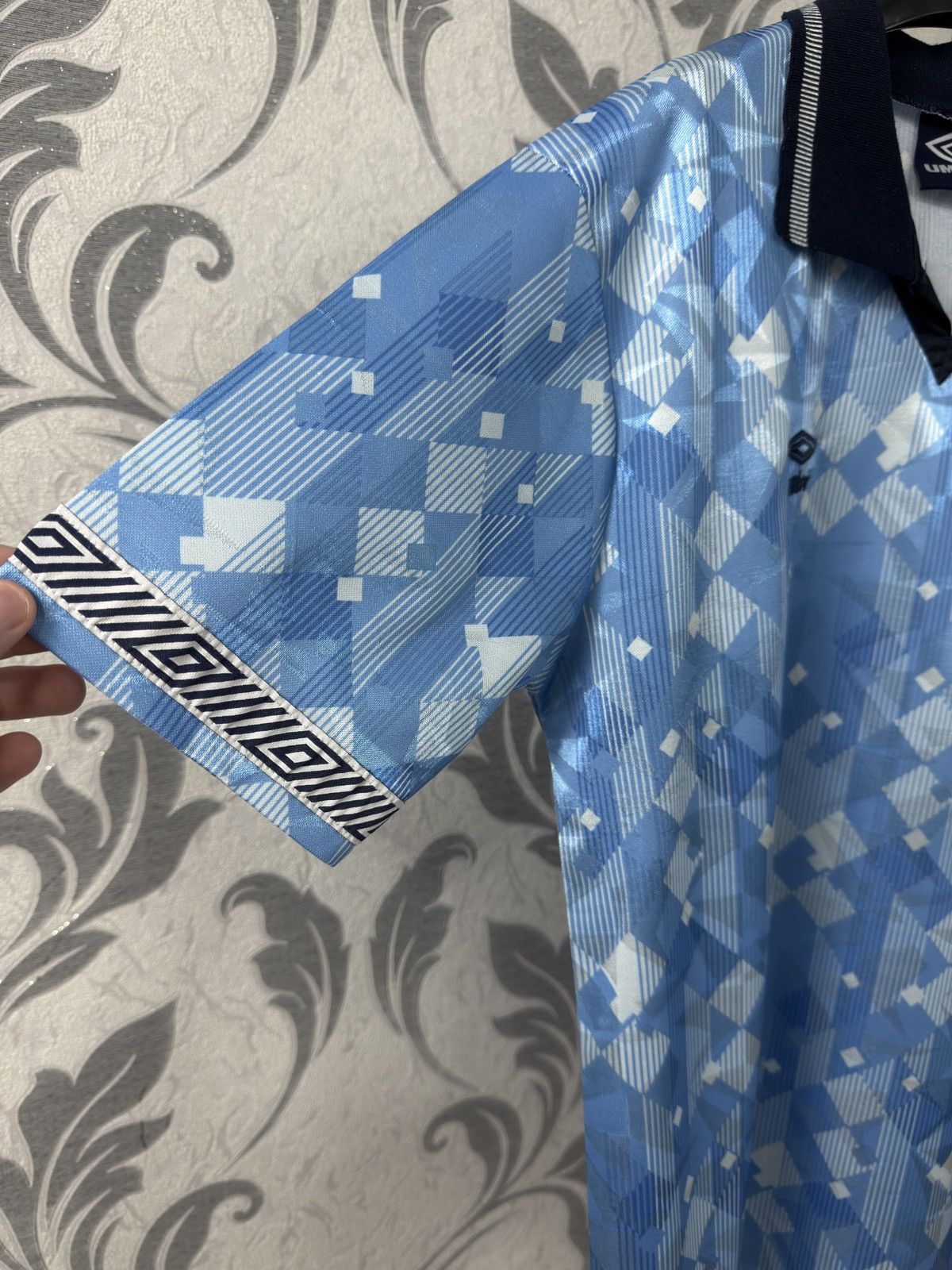 Umbro UMBRO ENGLAND 1990-1992 THIRD FOOTBALL SHIRT SOCCER JERSEY Size US M / EU 48-50 / 2 - 13 Thumbnail