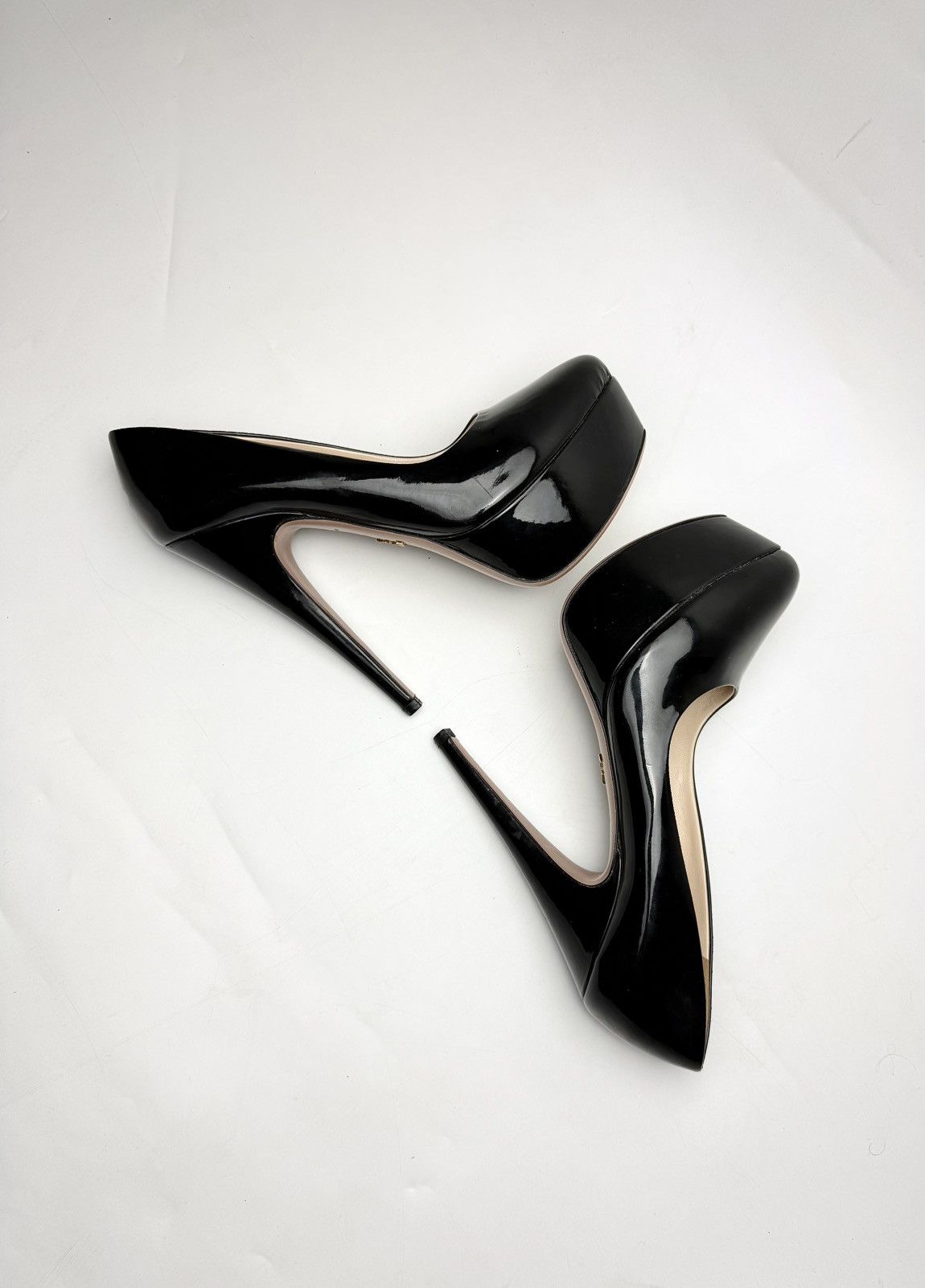Prada PRADA Black Patent Leather Pumps (with Original Box) Size US 8.5 / IT 38.5 - 4 Thumbnail