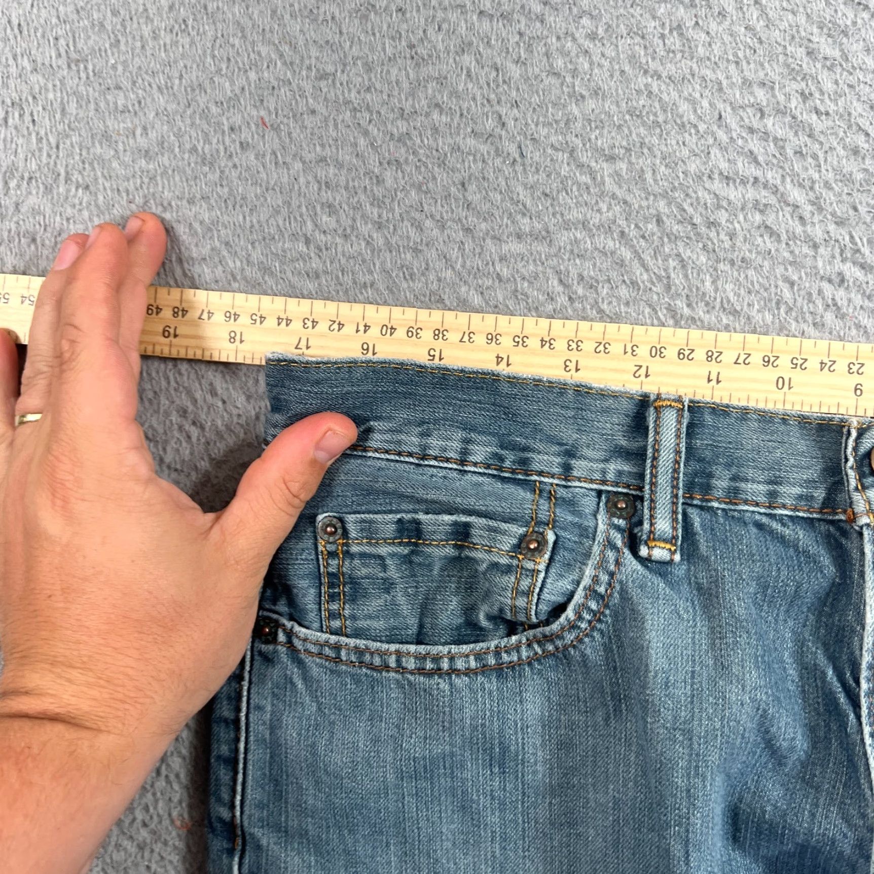 Levi's VINTAGE Levi's Bermuda Shorts Men 33 Blue Denim Casual Summer Beach Grunge 10" Inseam Size US 33 - 5 Thumbnail