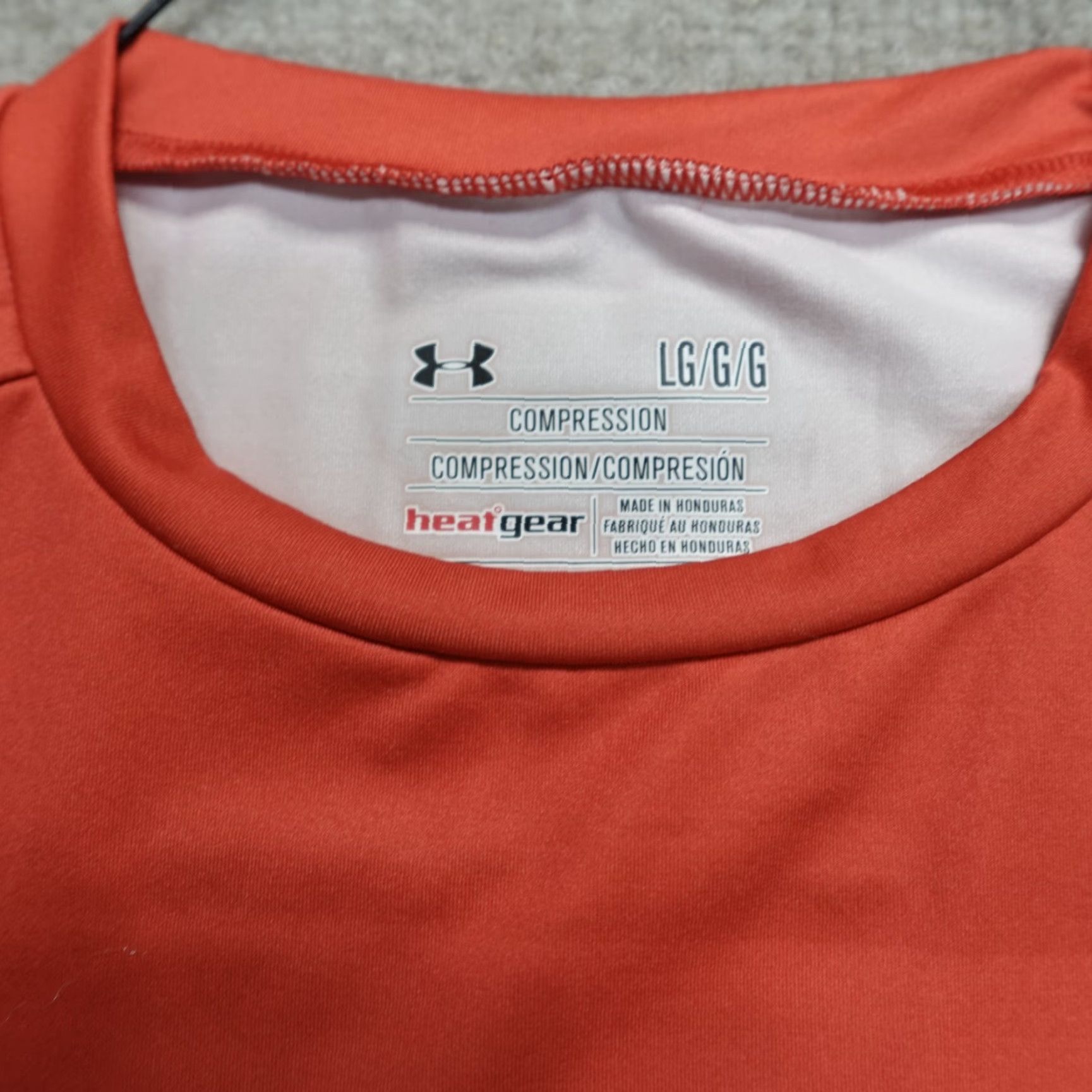 Under Armour Under Armour Spider-Man Shirt L Red Double-Sided Rashguard Crew Neck Activewear Mens Size US L / EU 52-54 / 3 - 2 Thumbnail