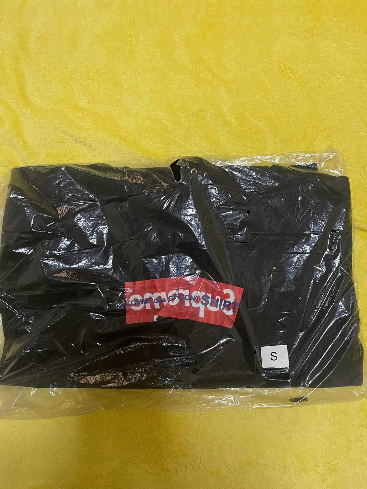 Supreme Supreme CDG Pleated Box Logo Hoodie Black S Size US S / EU 44-46 / 1 - 1 Thumbnail