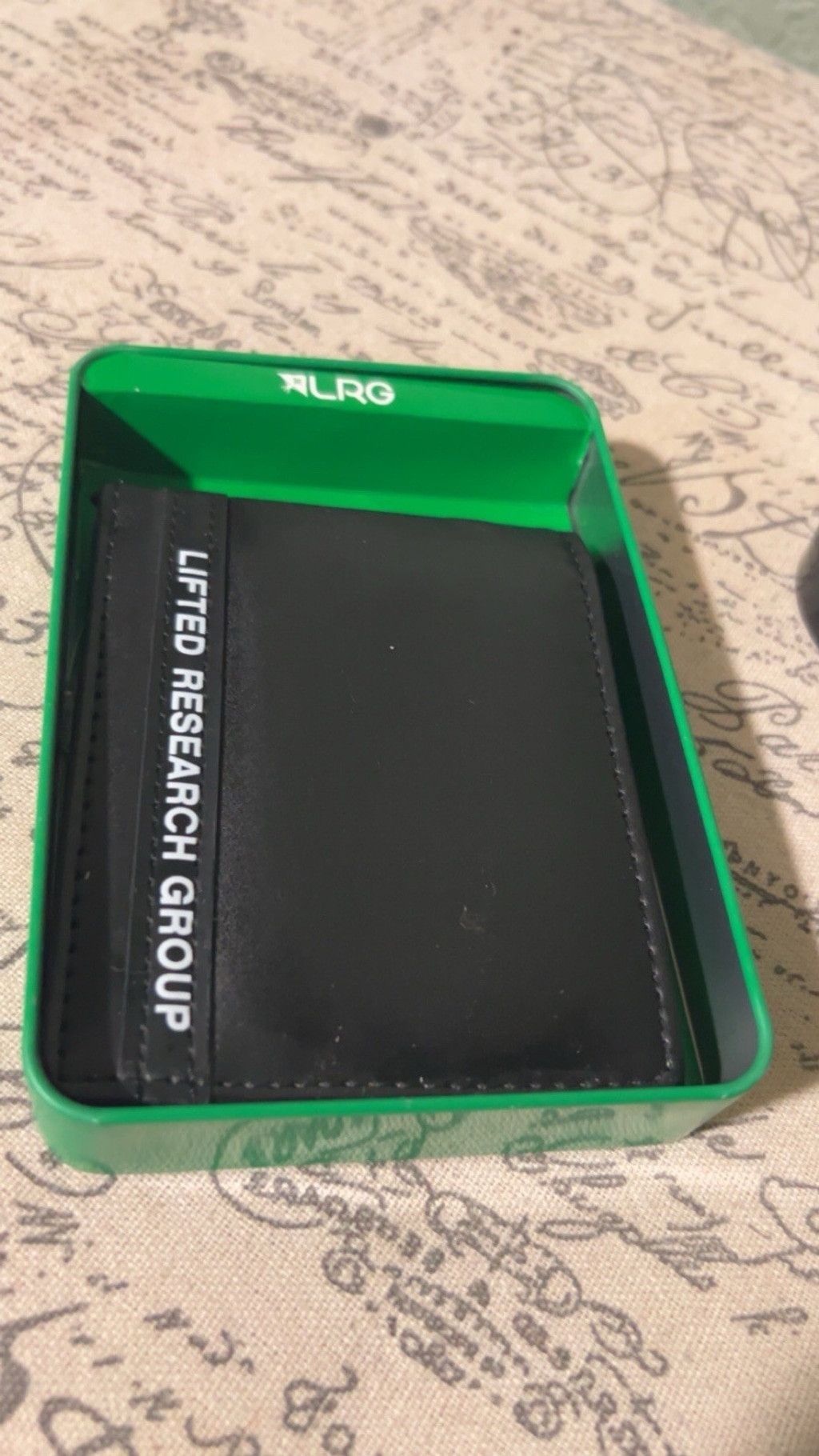 LRG MENS LRG LIFTED RESEARCH GROUP BLACK BIFOLD WALLET w tin box Size ONE SIZE - 1 Thumbnail