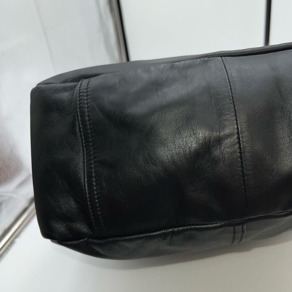 Lauren Ralph Lauren Ralph Lauren Leather Farrington Hobo Shoulder Bag Size ONE SIZE - 8 Thumbnail