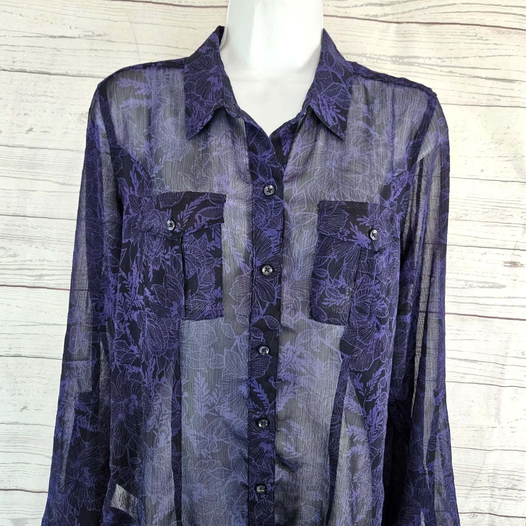 Eddie Bauer Eddie Bauer Womens Button-Up Top M Purple Floral Sheer Long Sleeve Collared Polyester Button-Up 90s? Size M / US 6-8 / IT 42-44 - 2 Thumbnail