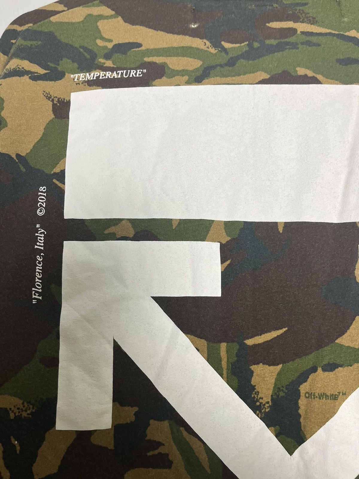 Off-White Off white camouflage long sleeve tshirt Size US S / EU 44-46 / 1 - 14 Thumbnail