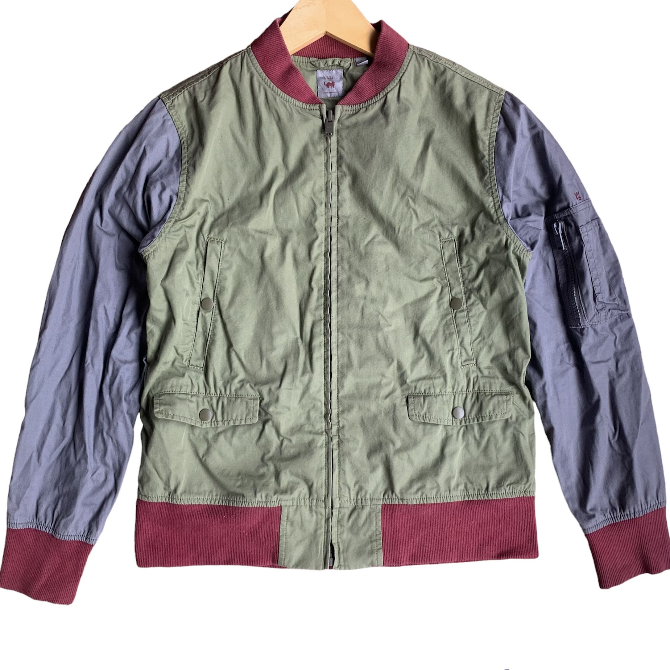 Undercover UNIQLO X UNDERCOVER BOMBER JACKET Size US S / EU 44-46 / 1 - 1 Thumbnail