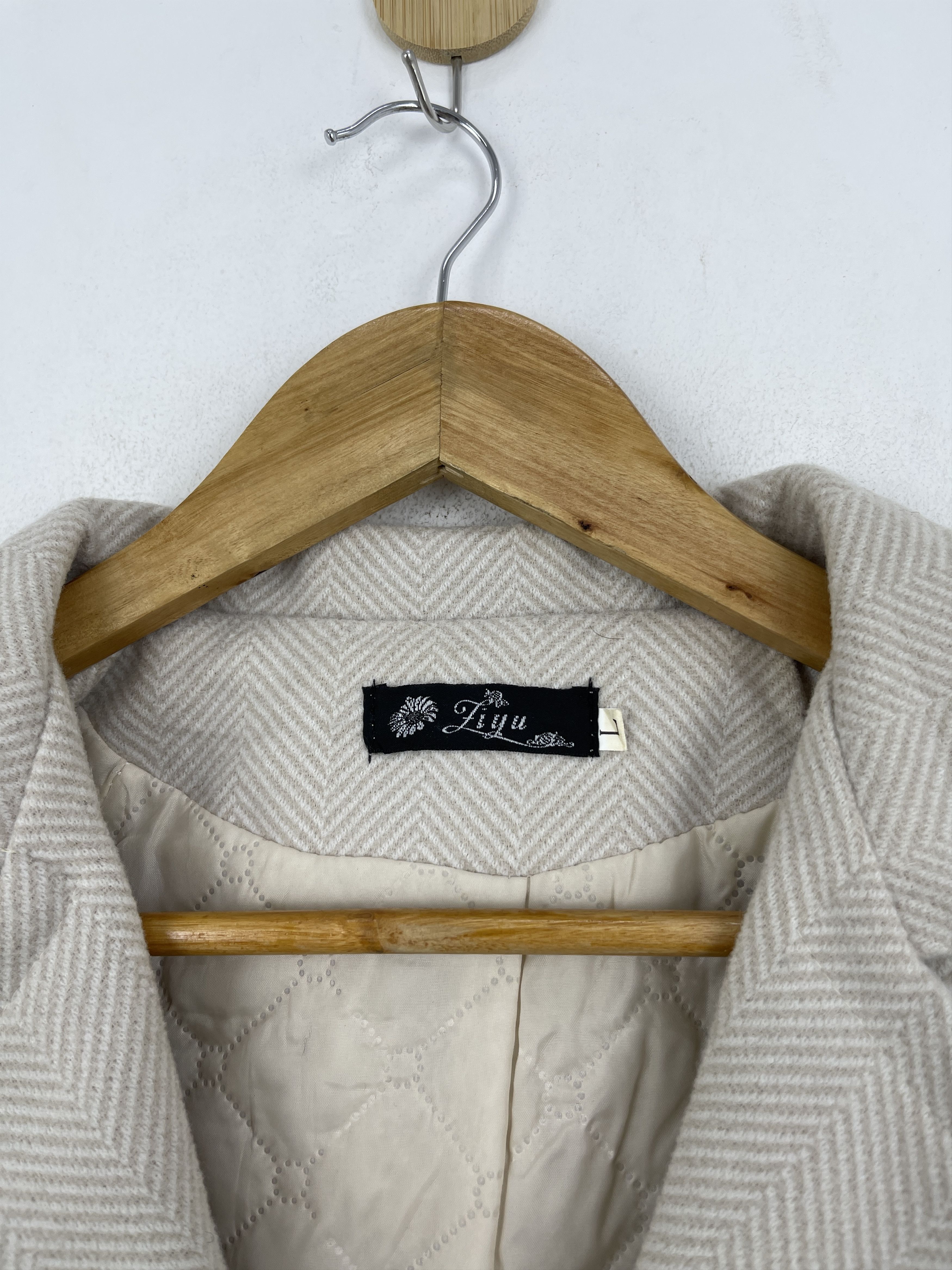 Japanese Brand Vtg Japanese Brand Short Double Breasted Wool Coat JA0079 Size L / US 10 / IT 46 - 6 Thumbnail