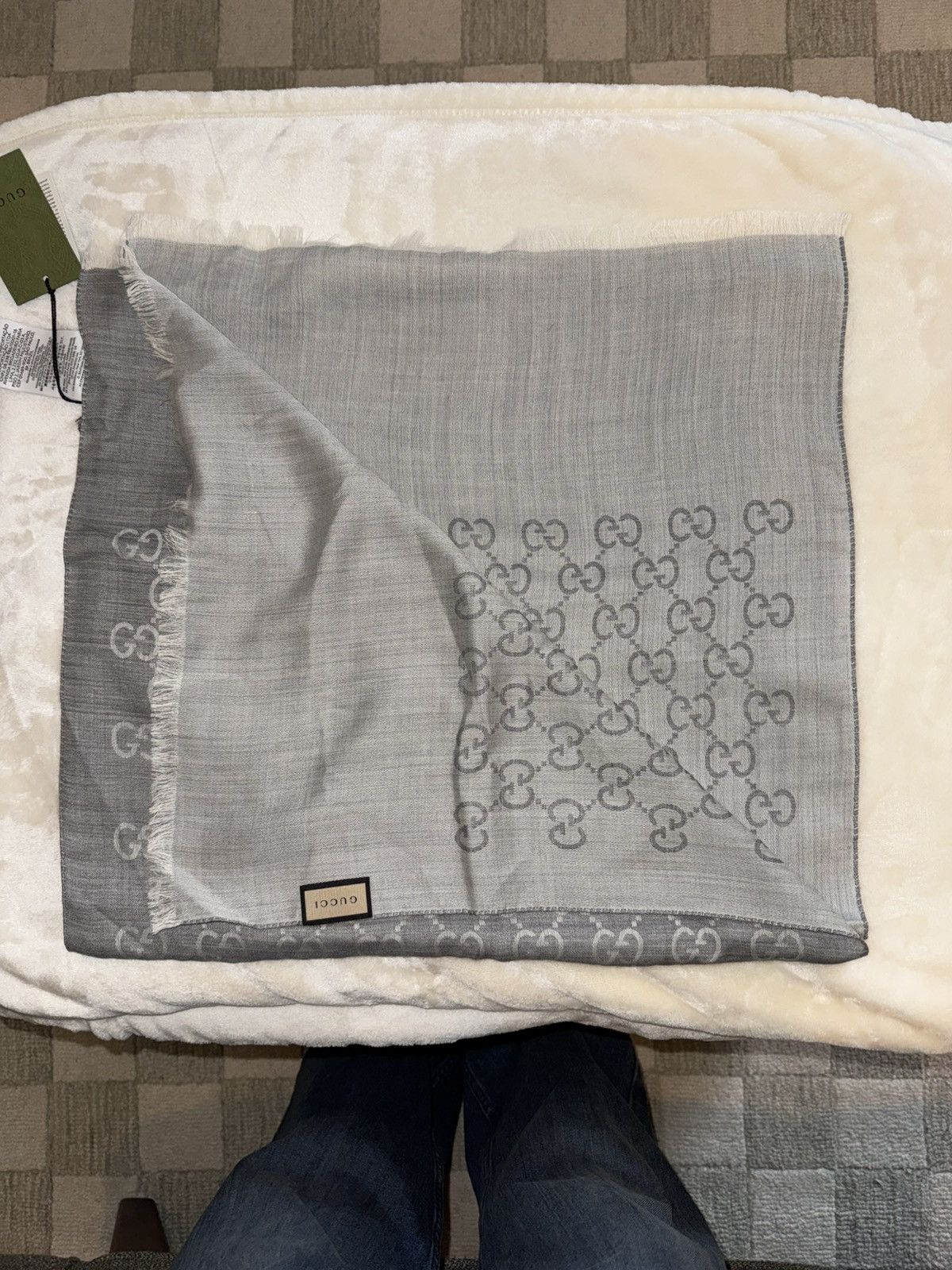 Gucci Gucci Two-Tone Gray Silk Scarf Size ONE SIZE - 4 Thumbnail
