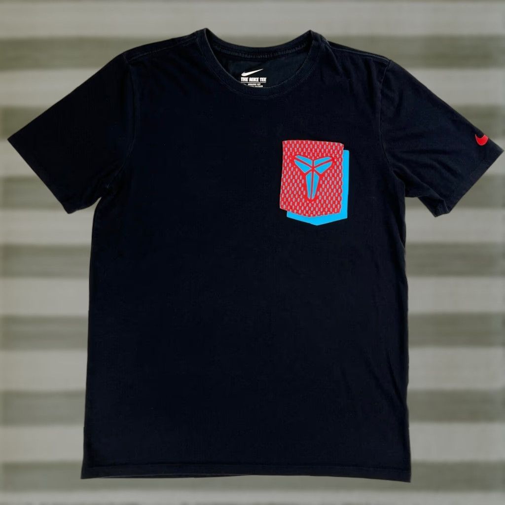 Nike Nike Kobe Bryant Black Mamba Pocket Tee Athletic Short Sleeve Crew Neck M Black Mens T-Shirt 835745-010 Size US M / EU 48-50 / 2 - 1 Thumbnail