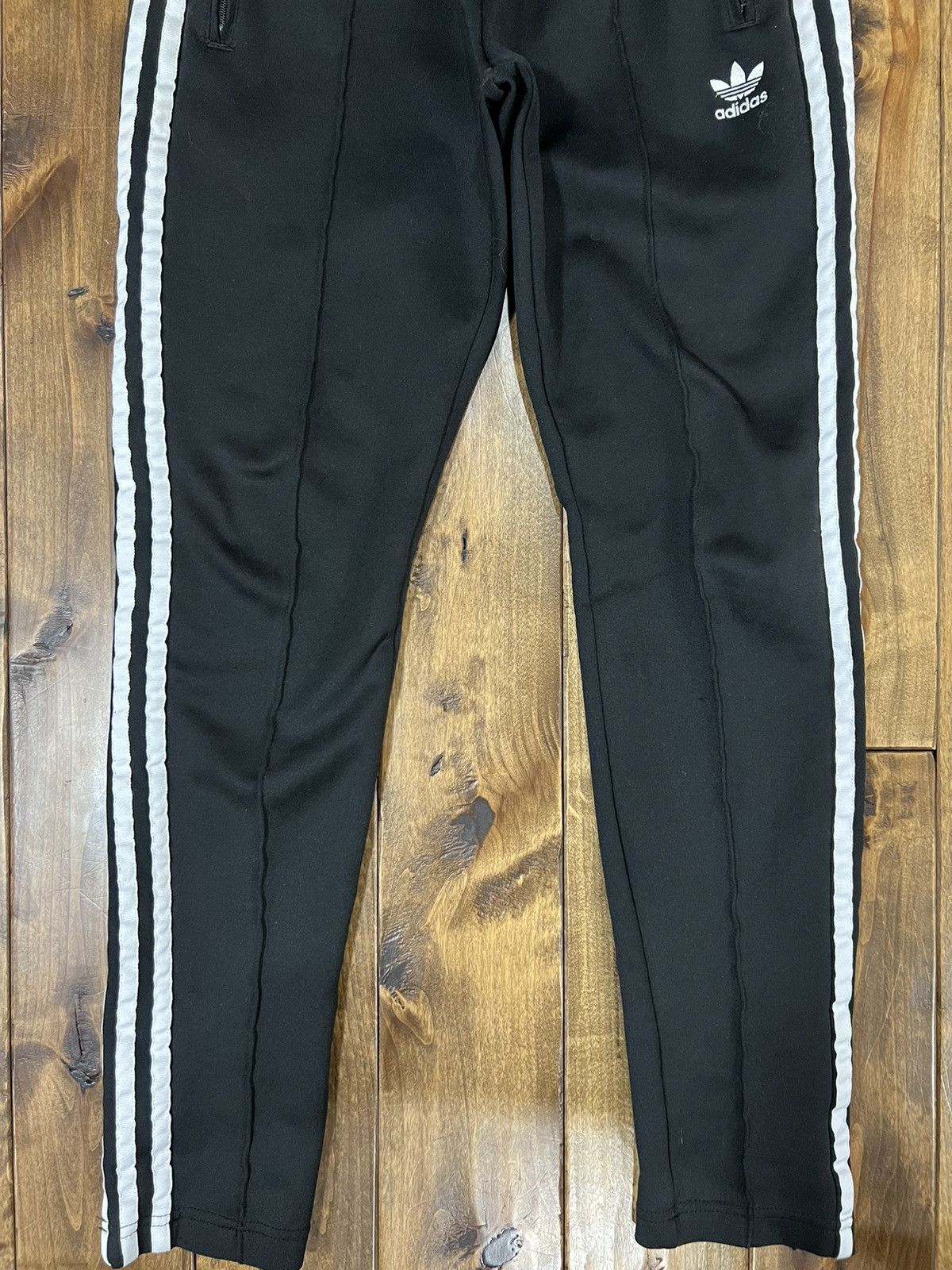 Adidas Adidas pleated jogger track pants Size US 29 - 5 Thumbnail