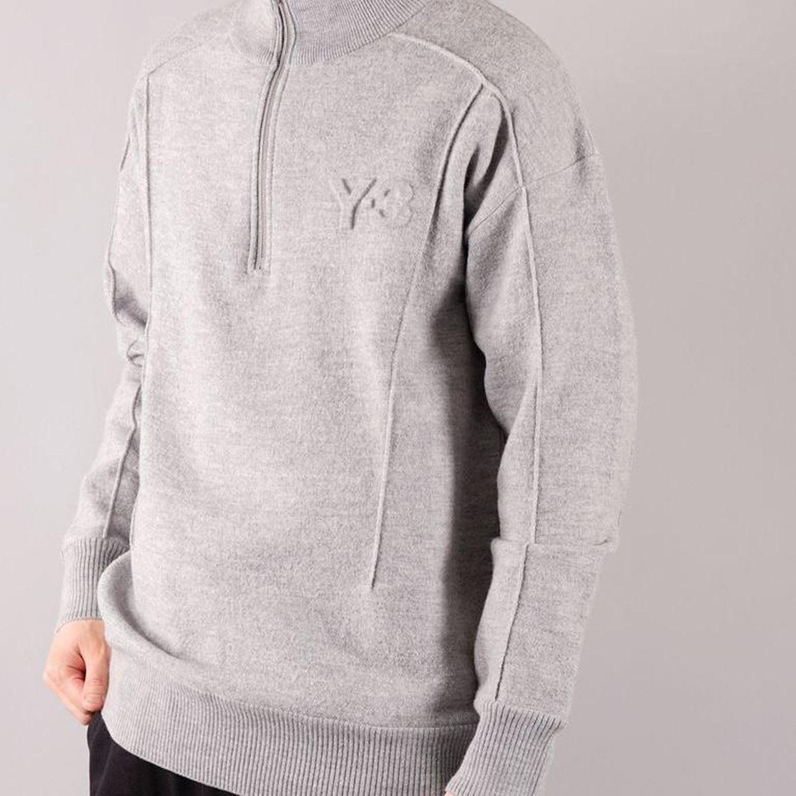Y-3 Y-3 Grey Embossed Quarter Zip Size US XXL / EU 58 / 5 - 5 Thumbnail