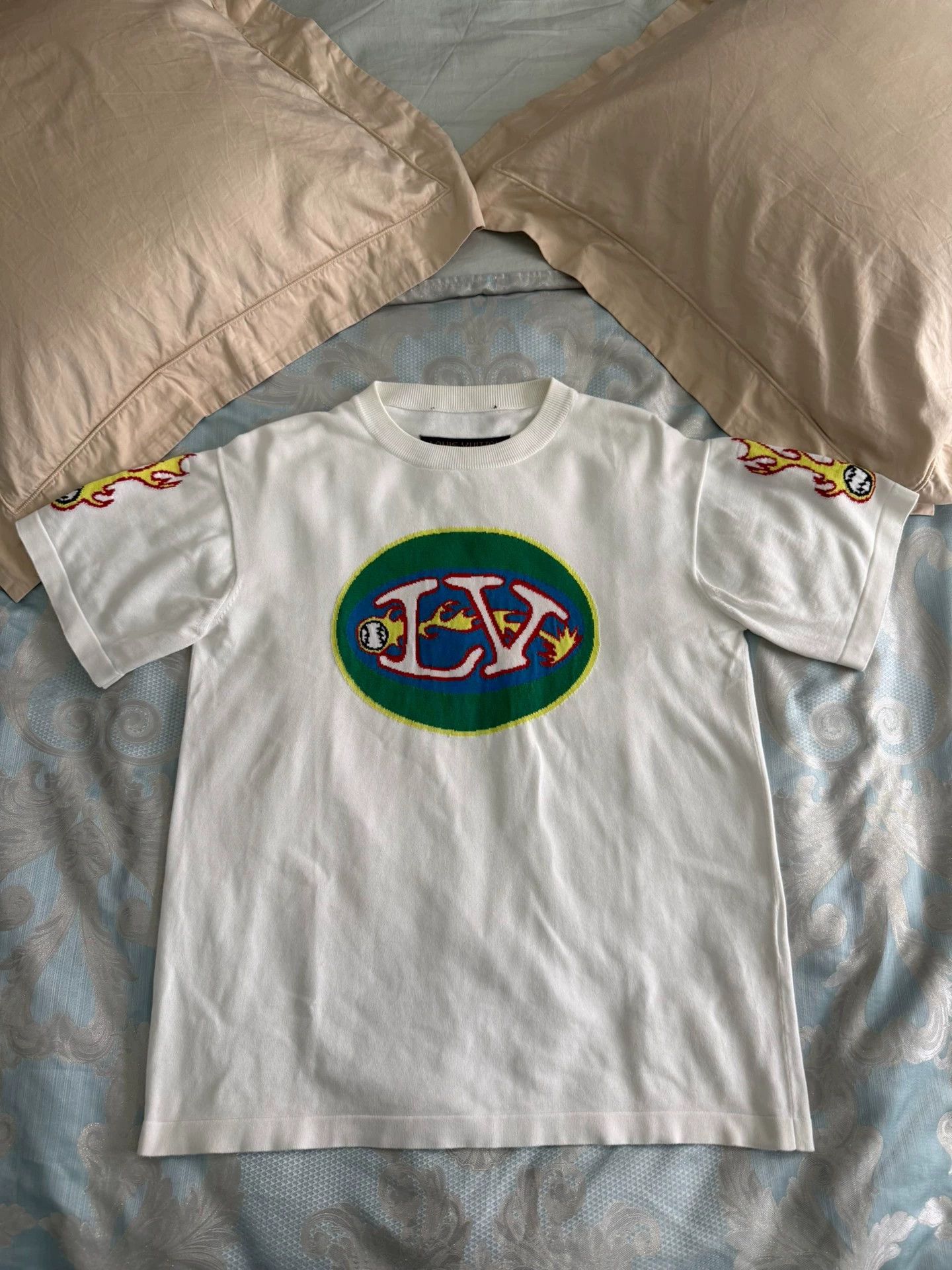 Louis Vuitton LV Big Logo Basketball Knit Short Sleeve T-shirt L Size US L / EU 52-54 / 3 - 1 Thumbnail