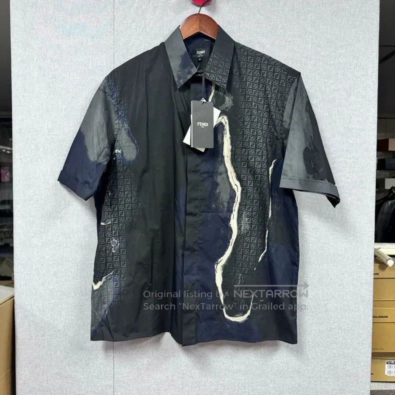 Fendi size 39 SS22 Full Print Shirt in Grey and Black
