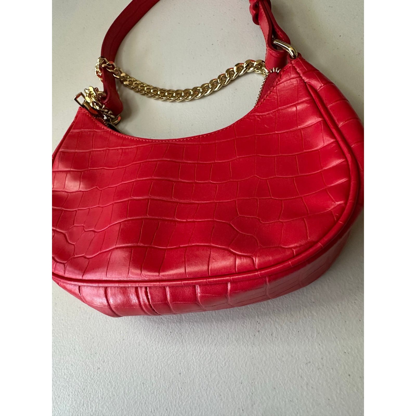 & Other Stories Anna Paola Red Croc Leather Shoulder Bag Gold Chain Italy Size ONE SIZE - 3 Thumbnail