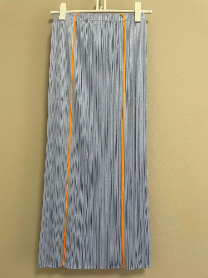 Issey Miyake Issey Miyake size:3 Blue pleated skirt Size 42" / US 20 - 2 Thumbnail