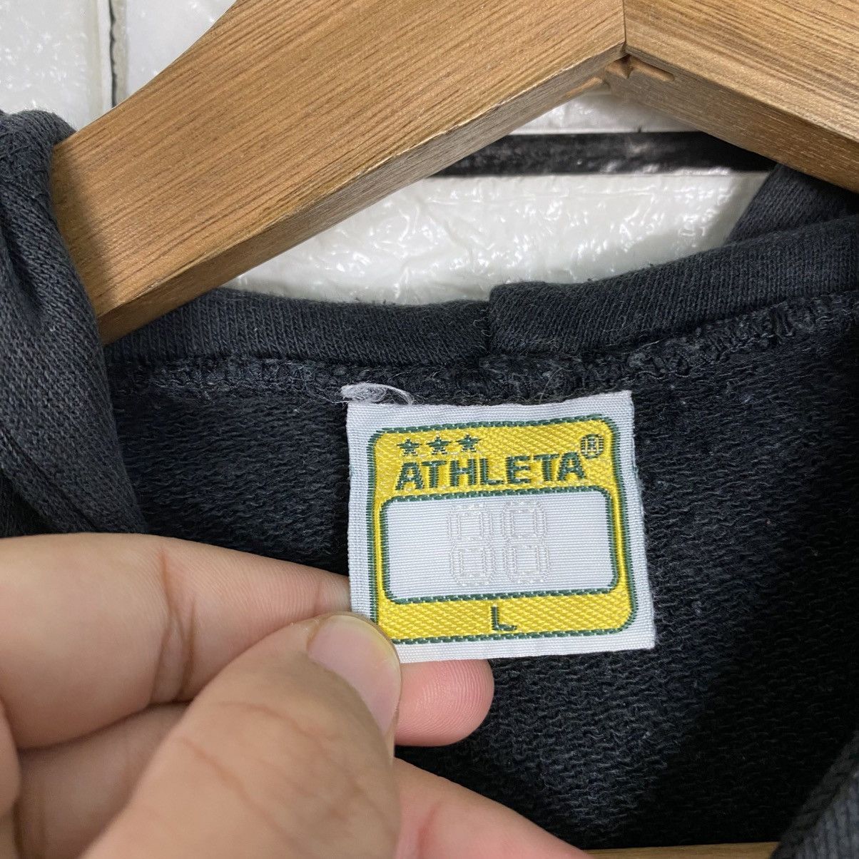 Japanese Brand 📌Vintage Hoodie Pull Over Athleta Big Logo Size US L / EU 52-54 / 3 - 16 Thumbnail