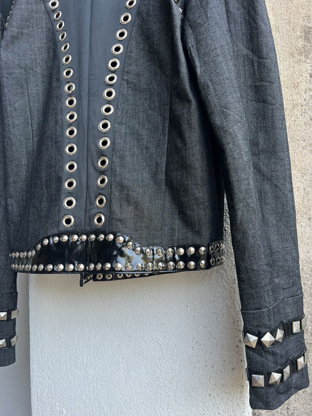 Vintage Vintage Tojo Denim Studded Custom Punk Beauty Beast Jacket Size US M / EU 48-50 / 2 - 11 Thumbnail