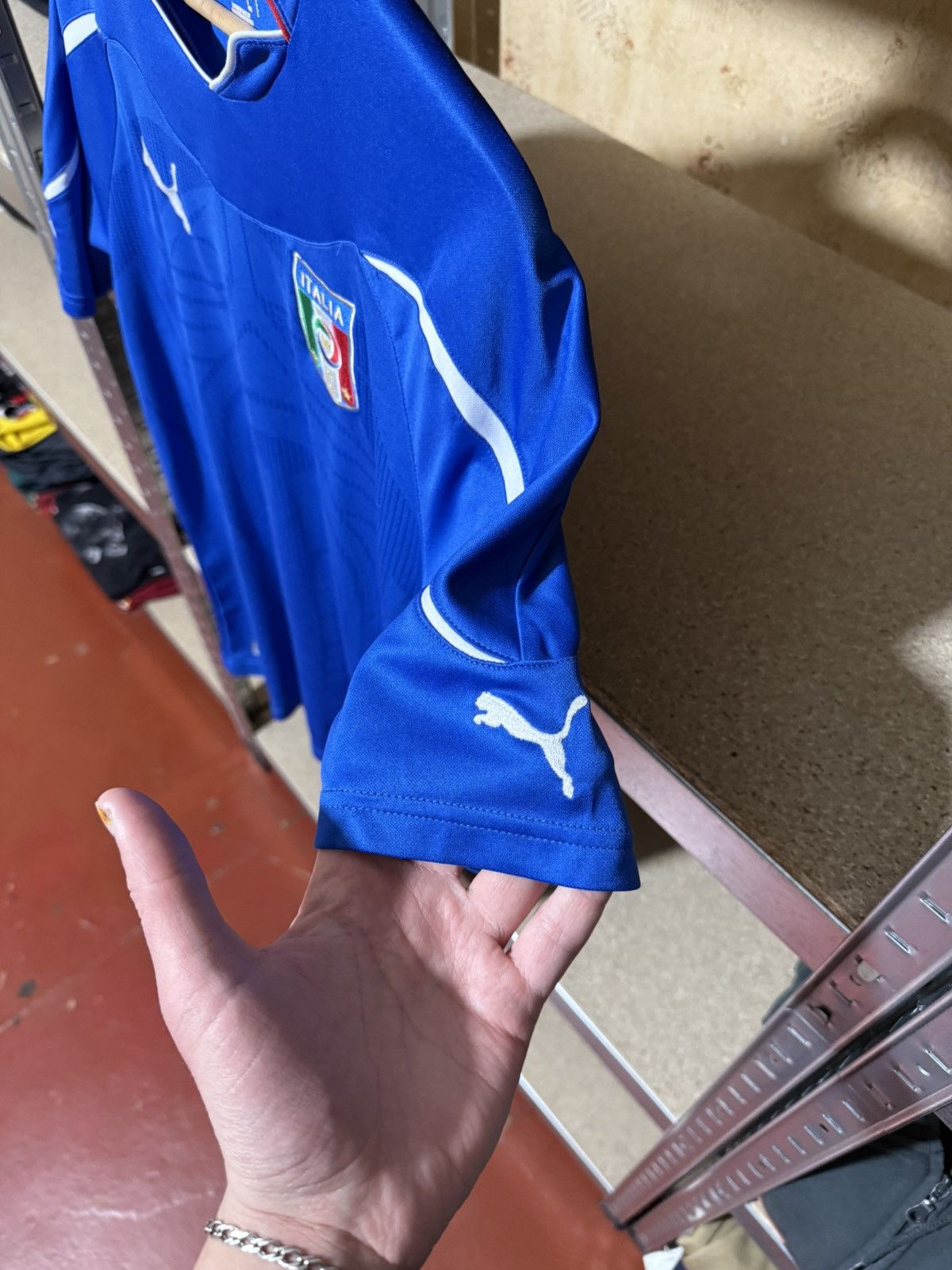 Puma × Vintage Vintage Puma Italy 2010 Home Football Soccer Jersey Size US M / EU 48-50 / 2 - 7 Thumbnail