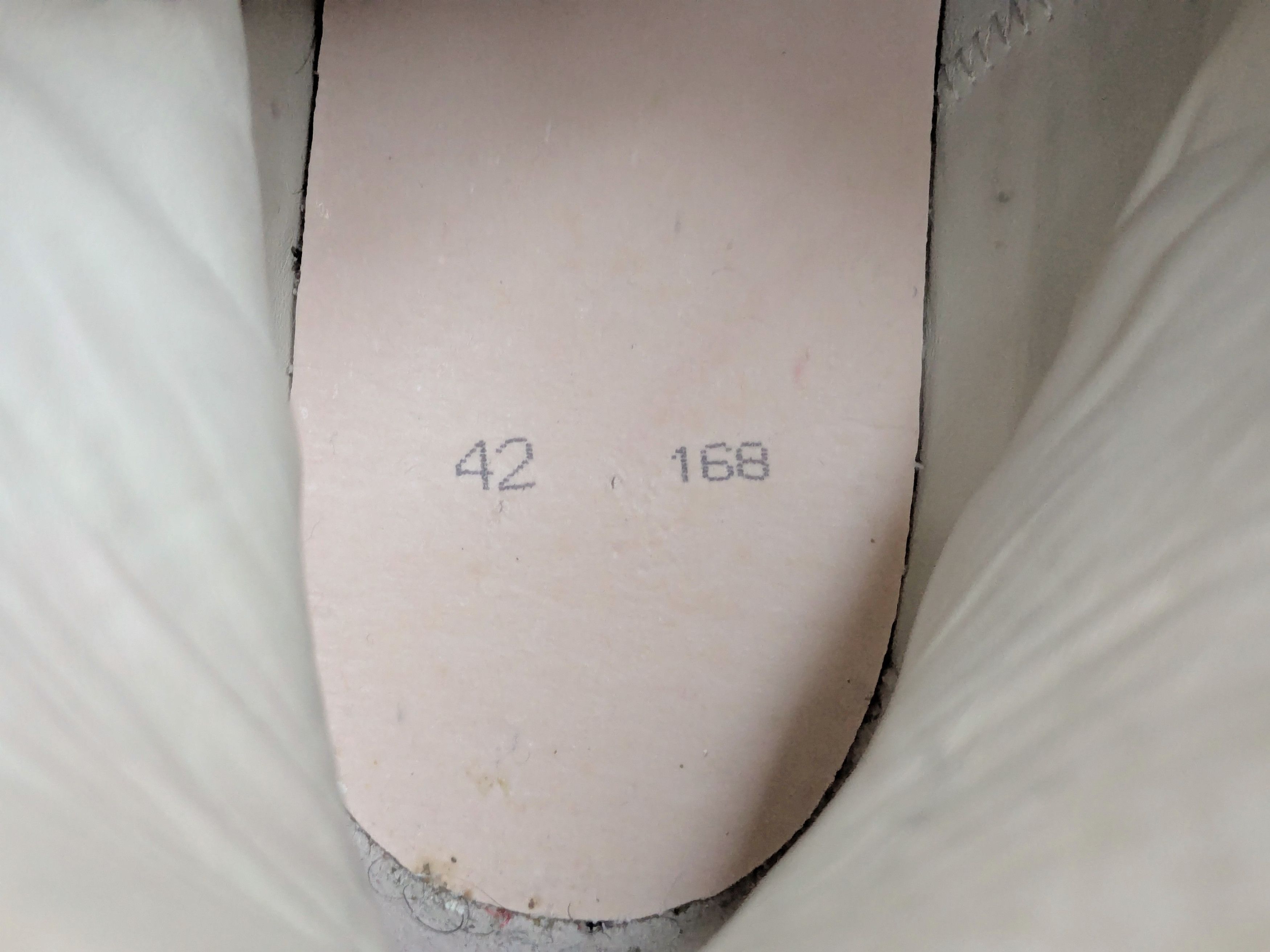Maison Margiela Maison Margiela Future Red 9 42 Leather High Tops Size US 9 / EU 42 - 12 Thumbnail