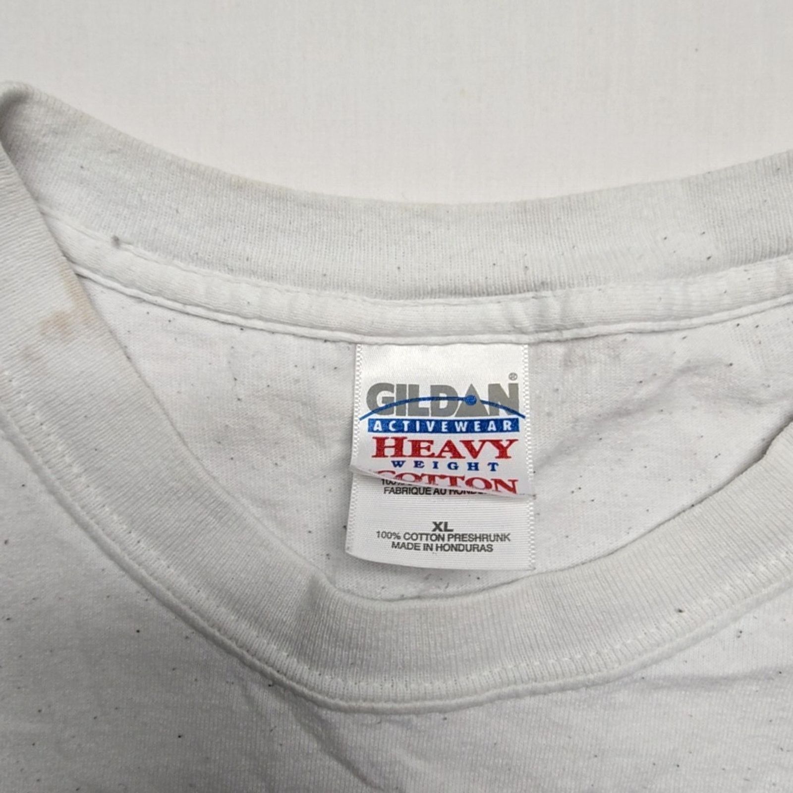 Gildan Vintage Riviera Hotel Casino Las Vegas Gildan XL White Tee Size US XL / EU 56 / 4 - 8 Thumbnail