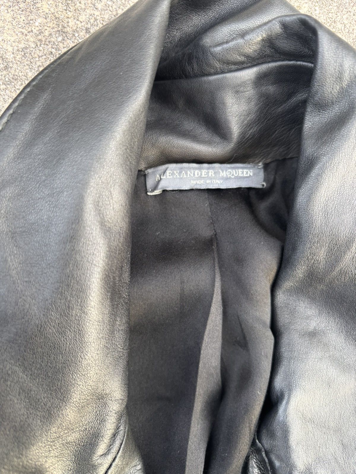 Alexander McQueen Vintage Alexander McQueen cropped leather biker jacket Size S / US 4 / IT 40 - 7 Thumbnail