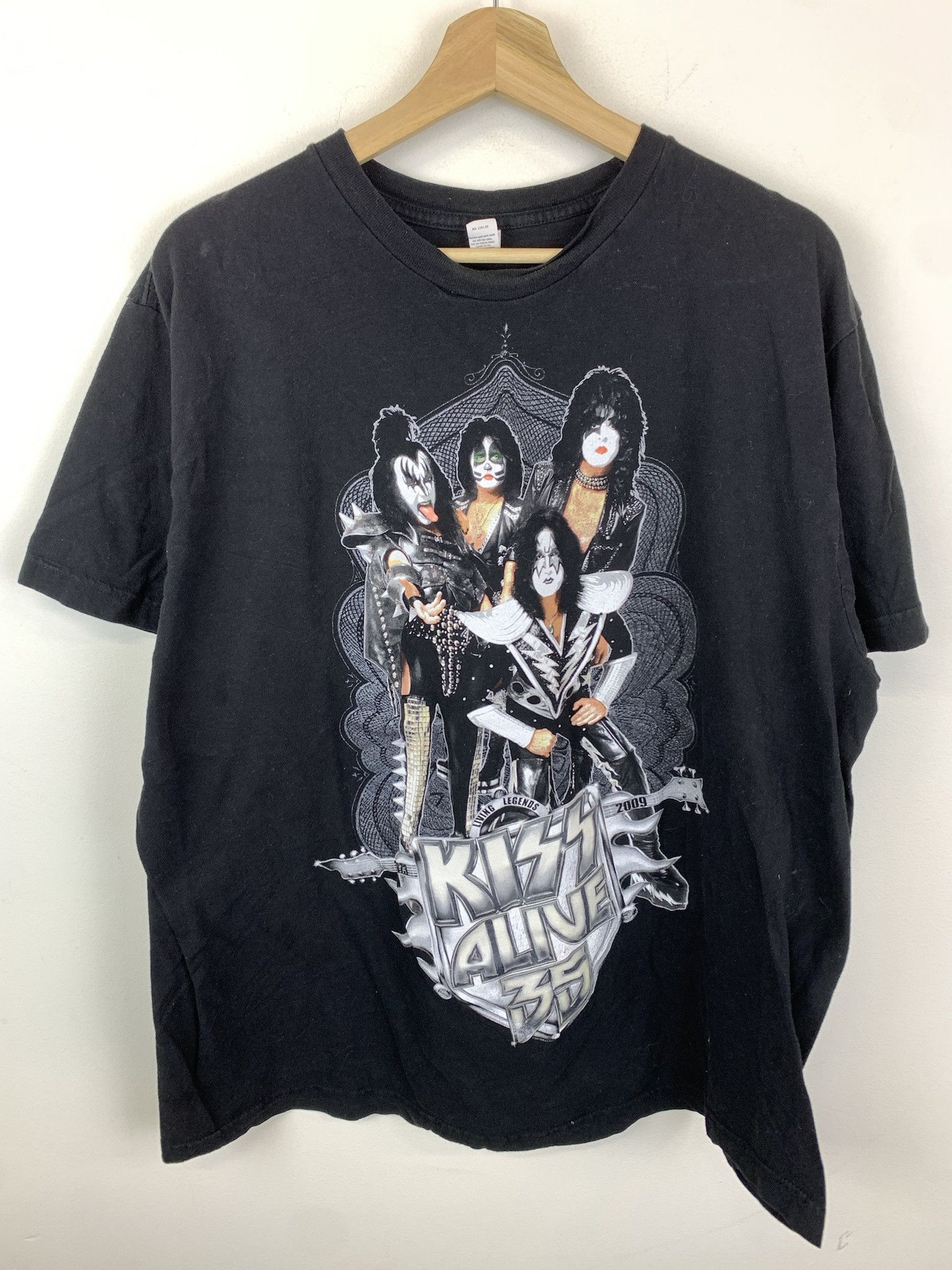 Vintage Vintage Kiss Alive 35 Band Tour Tee Shirt Size XL Size US XL / EU 56 / 4 - 1 Thumbnail