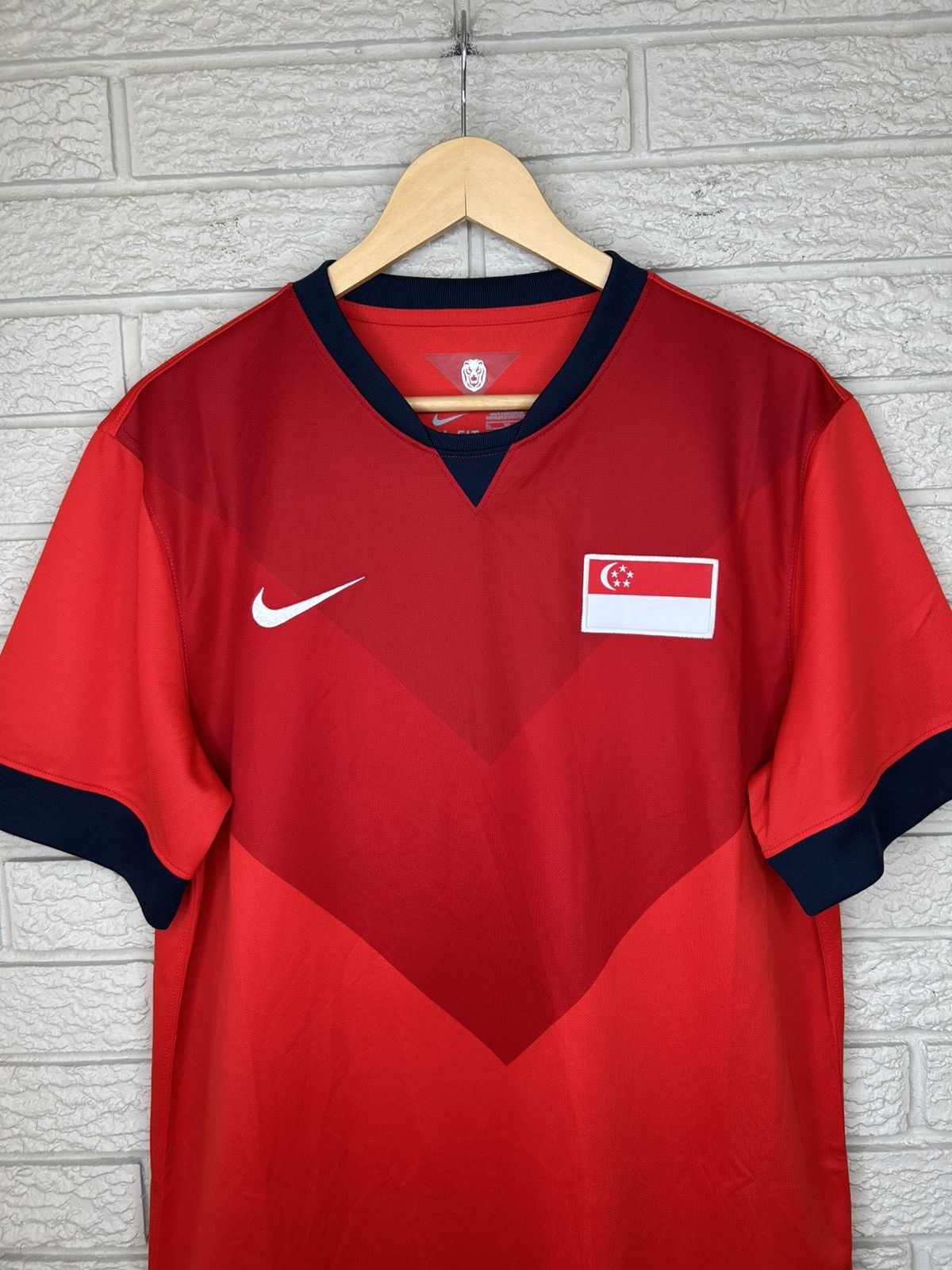 Nike Nike Singapore National Team 2014 Home Jersey Size US XL / EU 56 / 4 - 2 Thumbnail