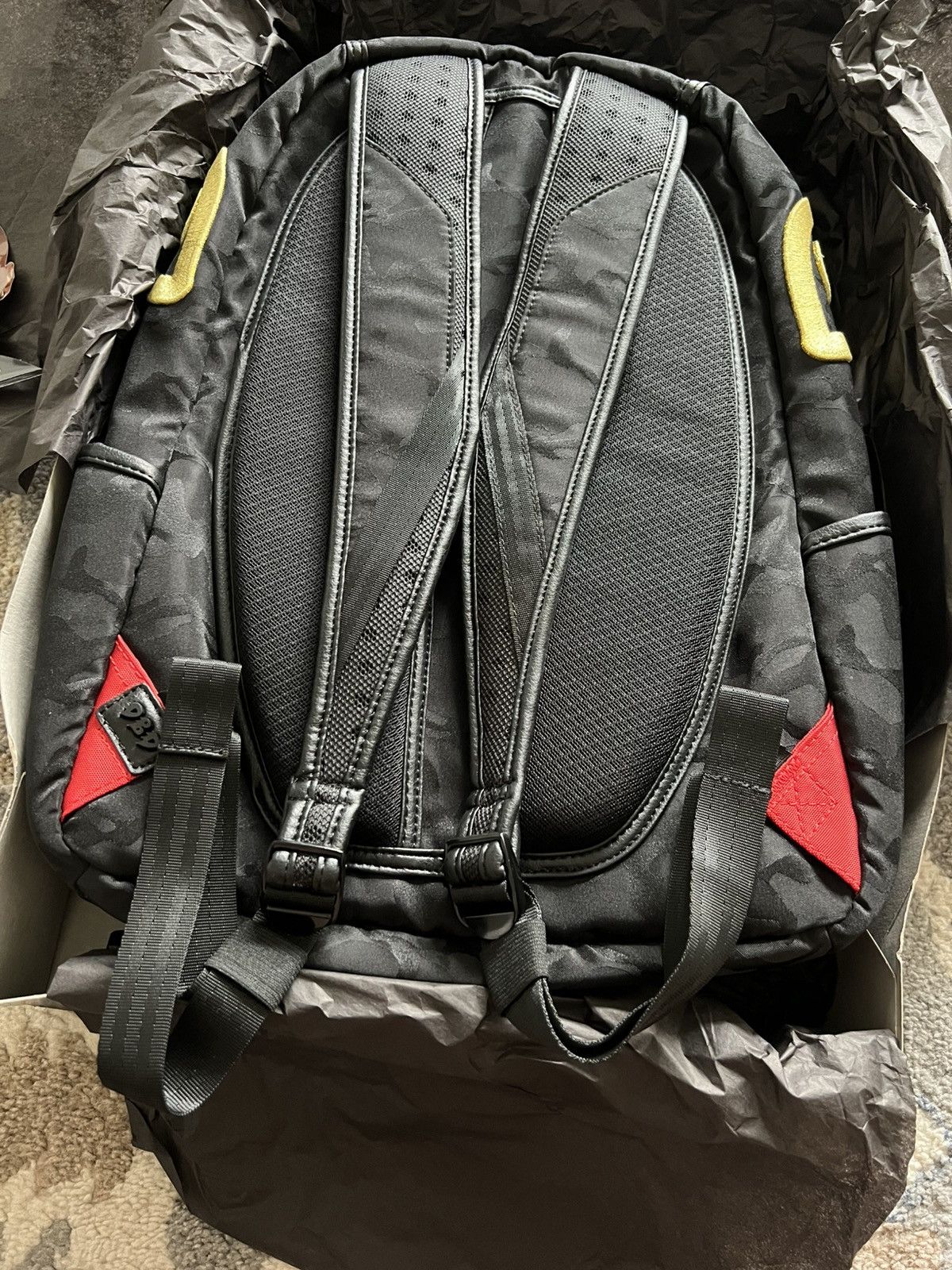 Sprayground Sprayground AB84 “Gold Shark” Backpack — 1 of 28 — Deadstock Size ONE SIZE - 8 Thumbnail